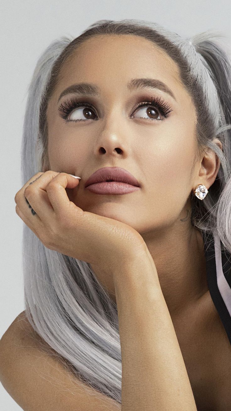 Ariana Grande Portrait 2018 Wallpapers