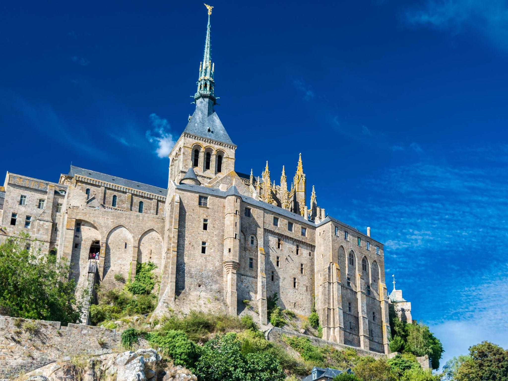 Arras Cathedral Wallpapers