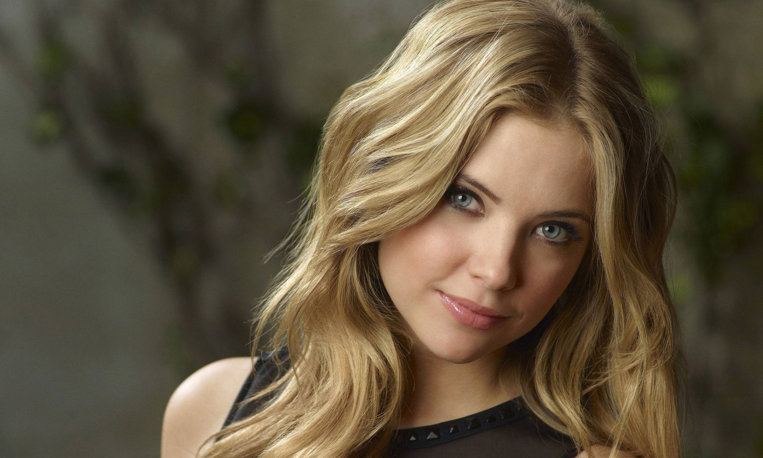 Ashley Benson 2018 Wallpapers