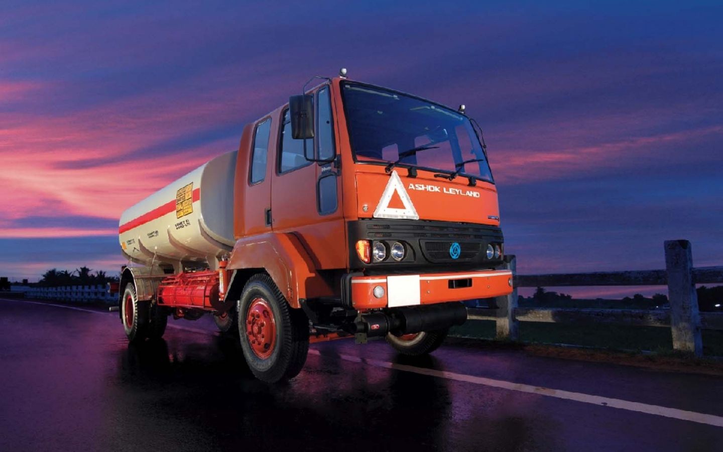 Ashok Leyland Avia Wallpapers