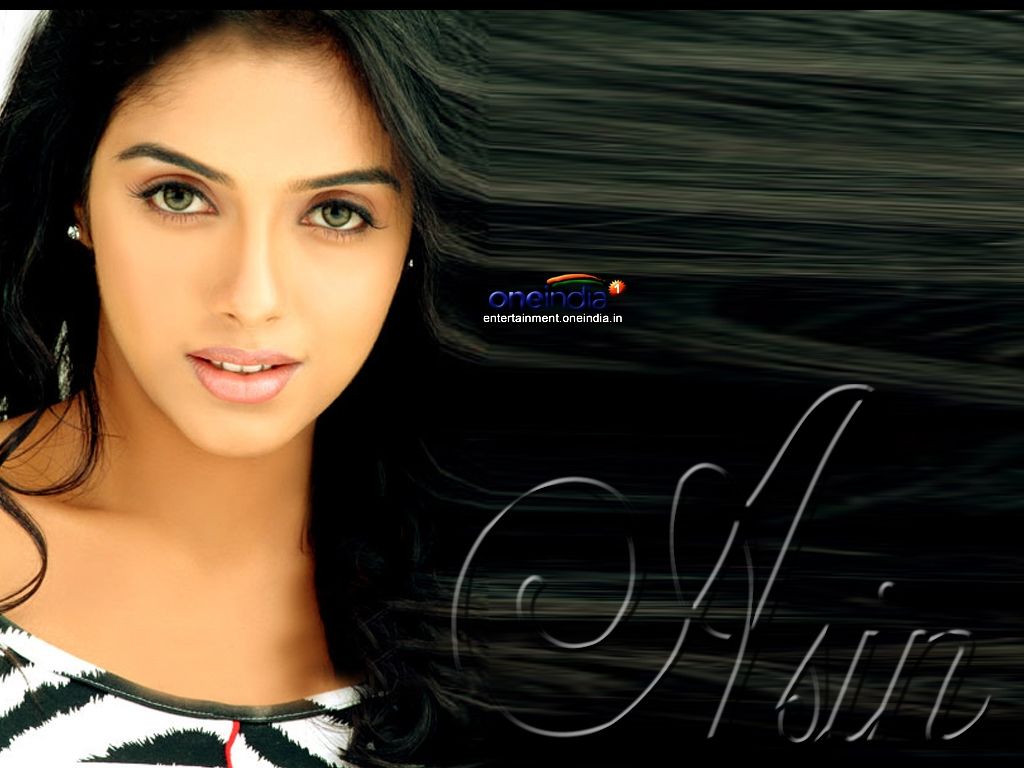 Asin Thottumkal Wallpapers