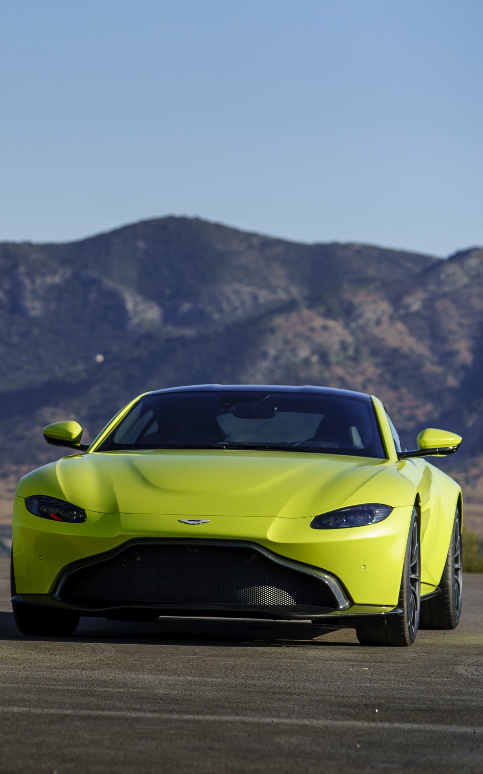 Aston Martin 2018 Wallpapers