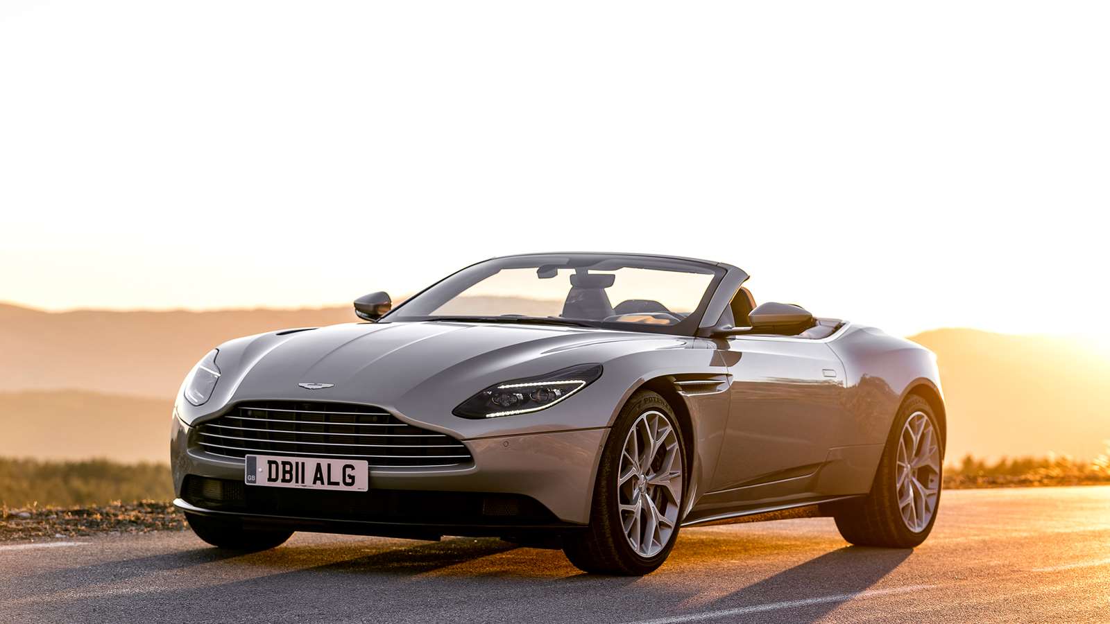 Aston Martin Db11 Volante 2018 Side View Wallpapers