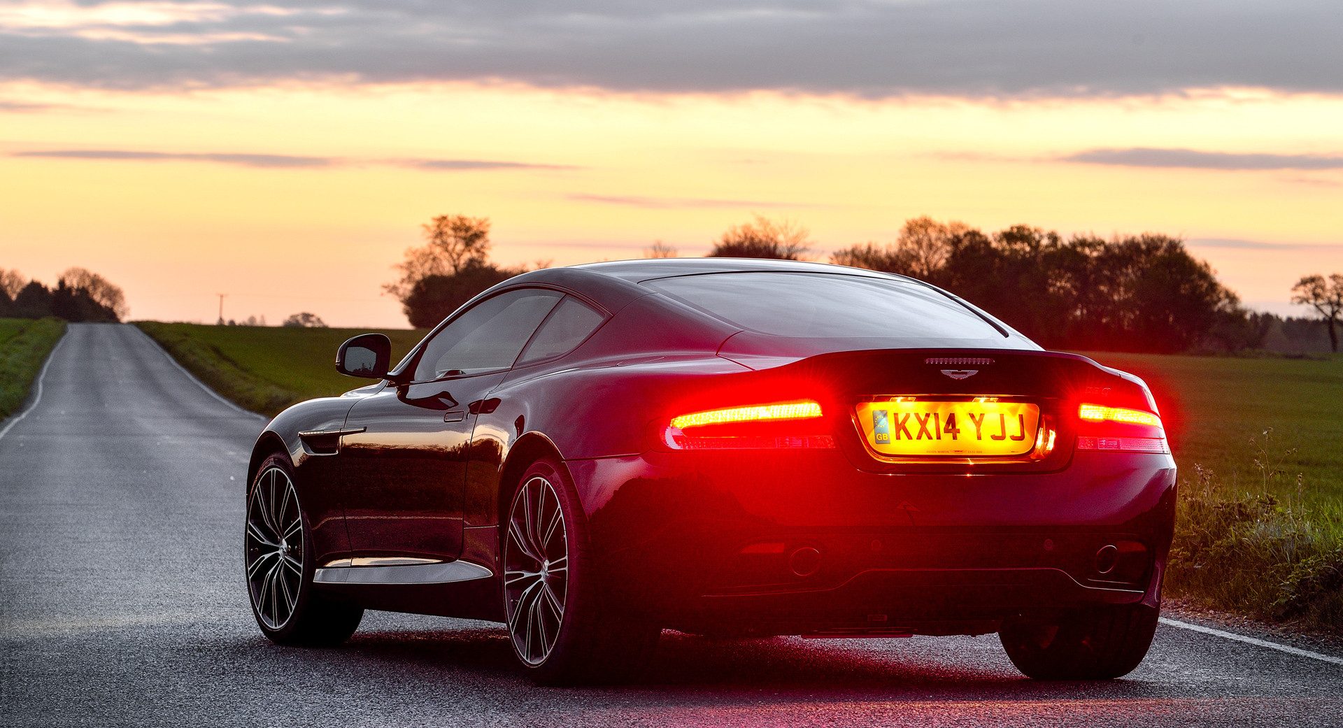 Aston Martin Db9 Wallpapers