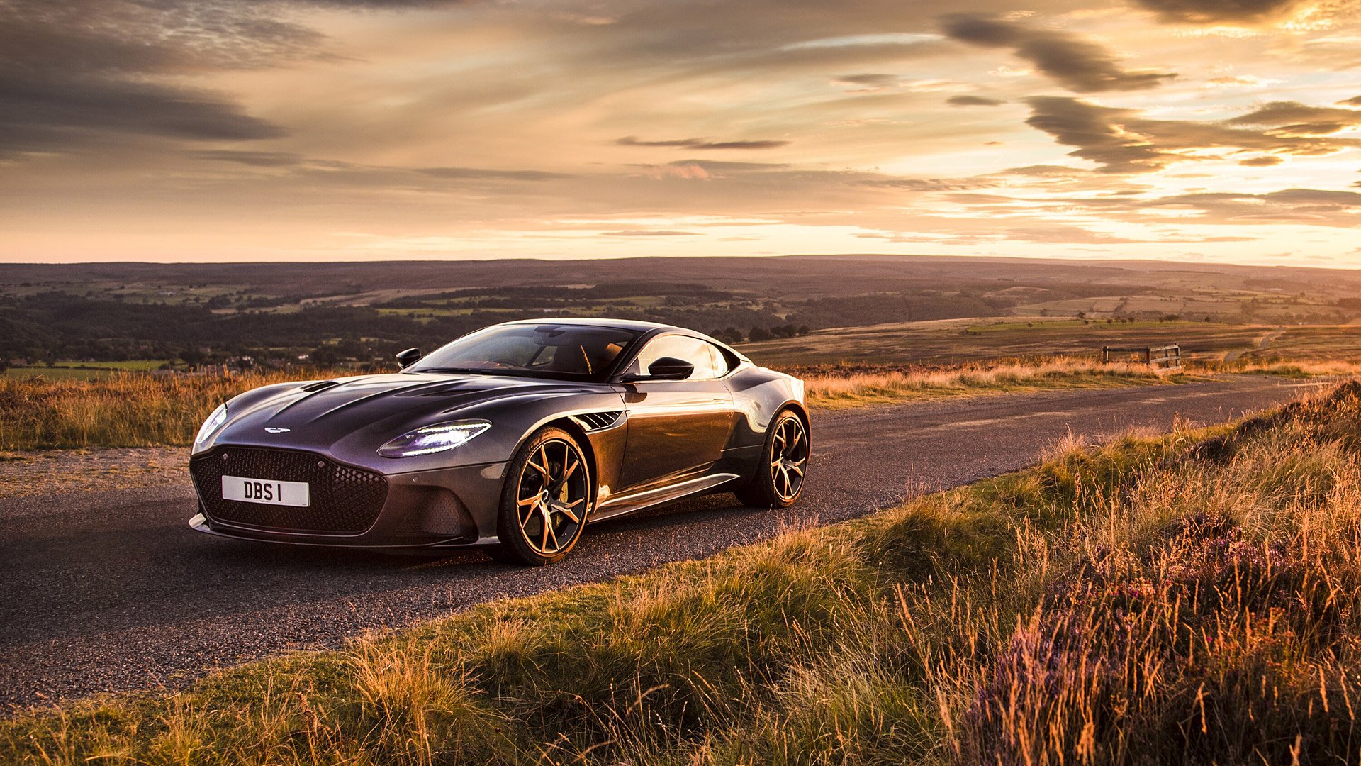 Aston Martin Dbs Superleggera Volante Wallpapers