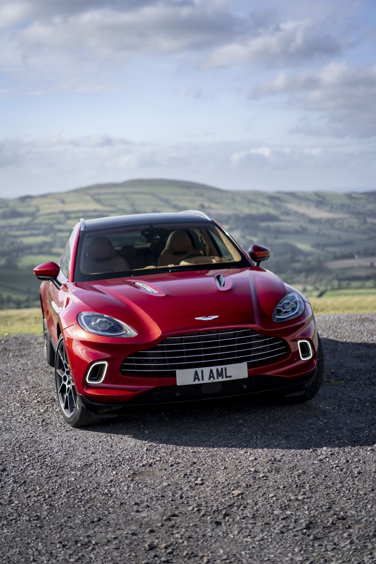 Aston Martin Dbx Wallpapers