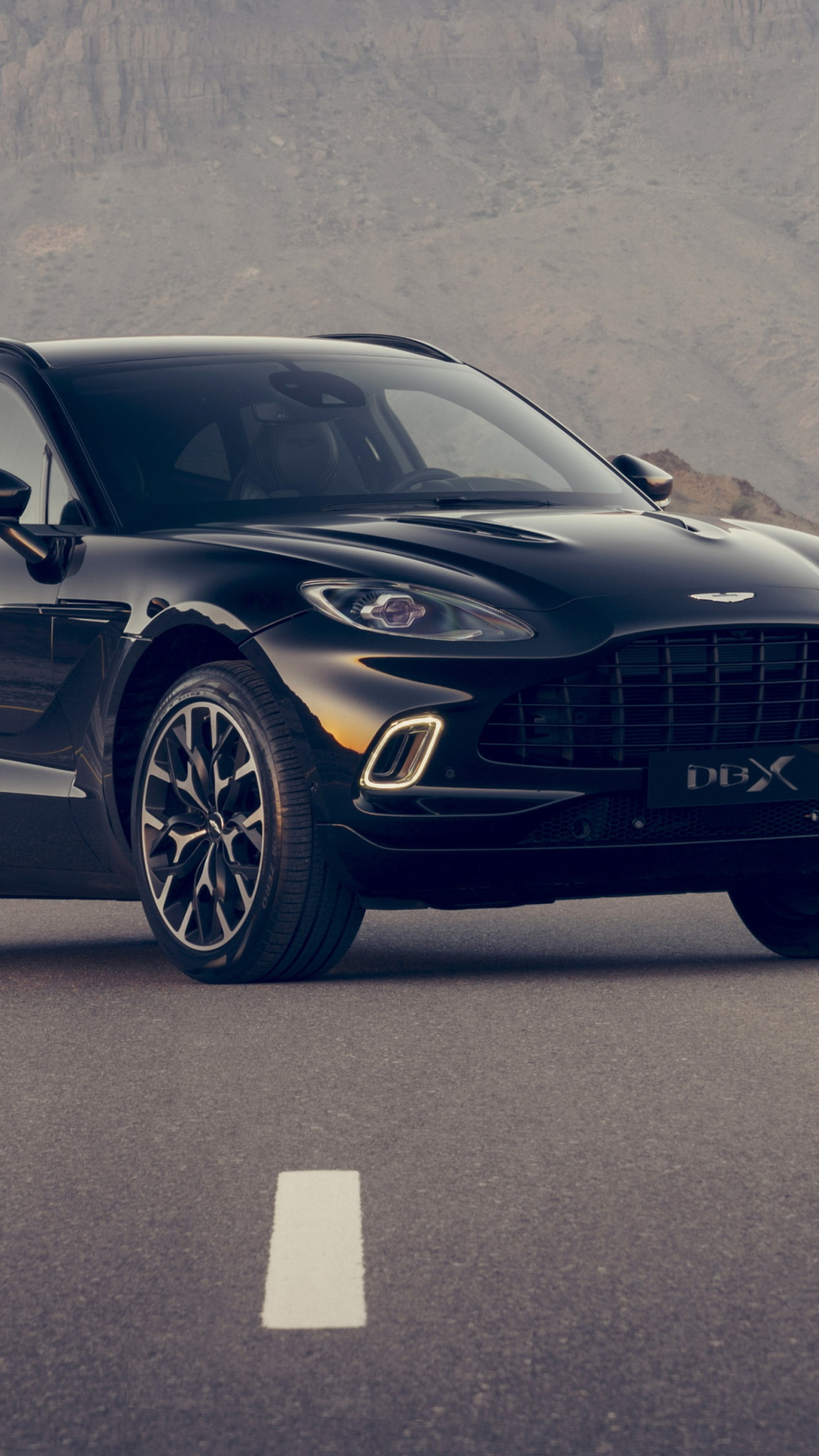 Aston Martin Dbx Wallpapers