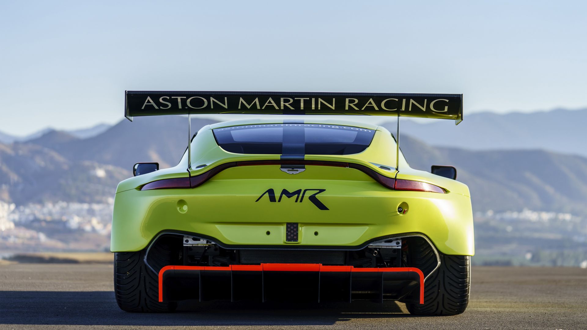 Aston Martin Lmv/R Wallpapers