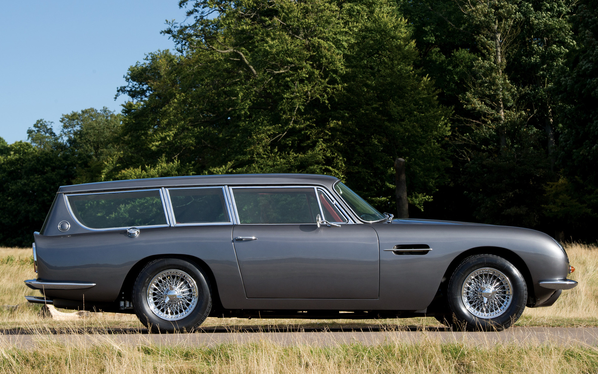 Aston Martin Shooting Brake Wallpapers