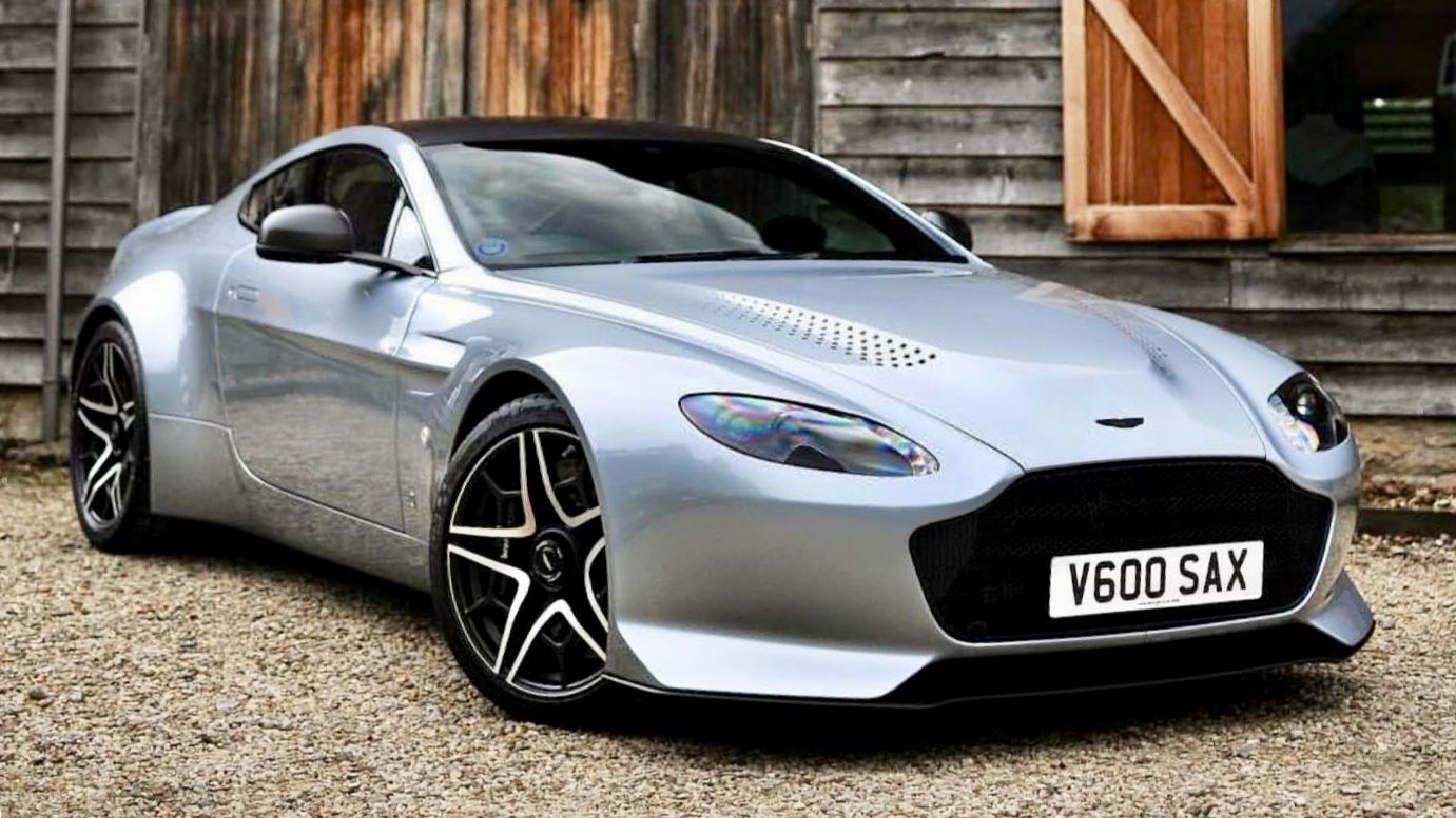 Aston Martin V12 Vantage V600 Wallpapers