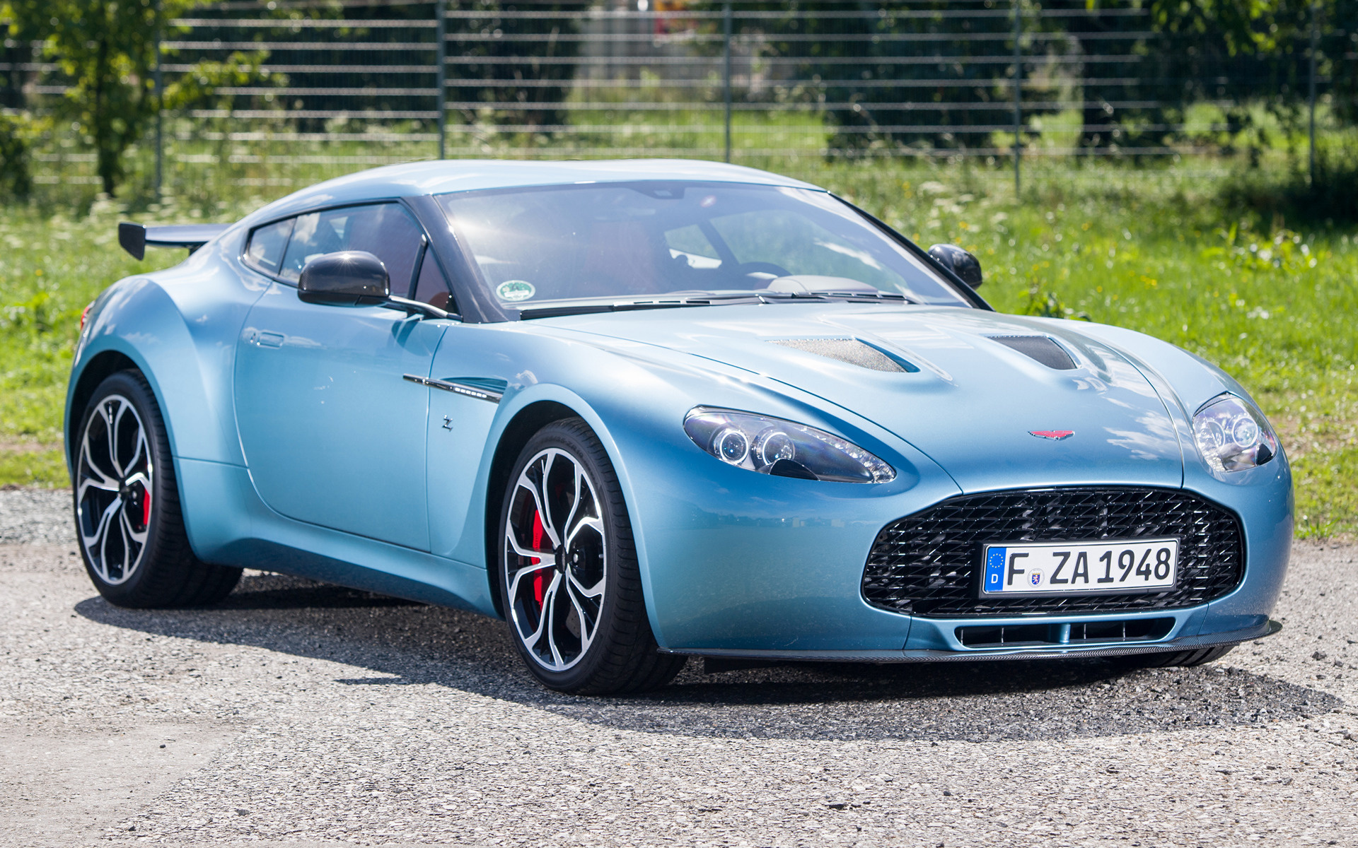 Aston Martin V12 Zagato Wallpapers