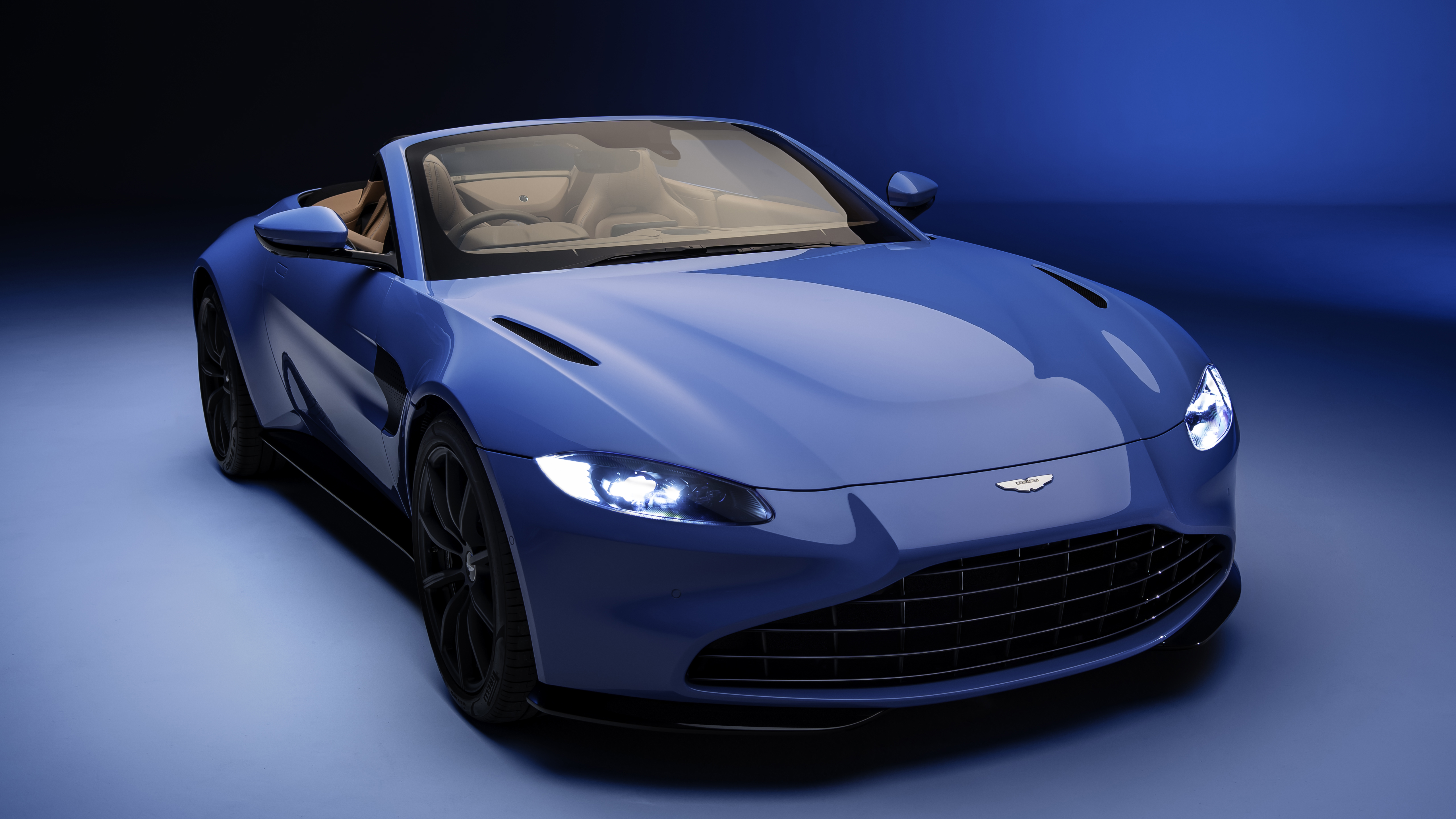 Aston Martin V8 Wallpapers