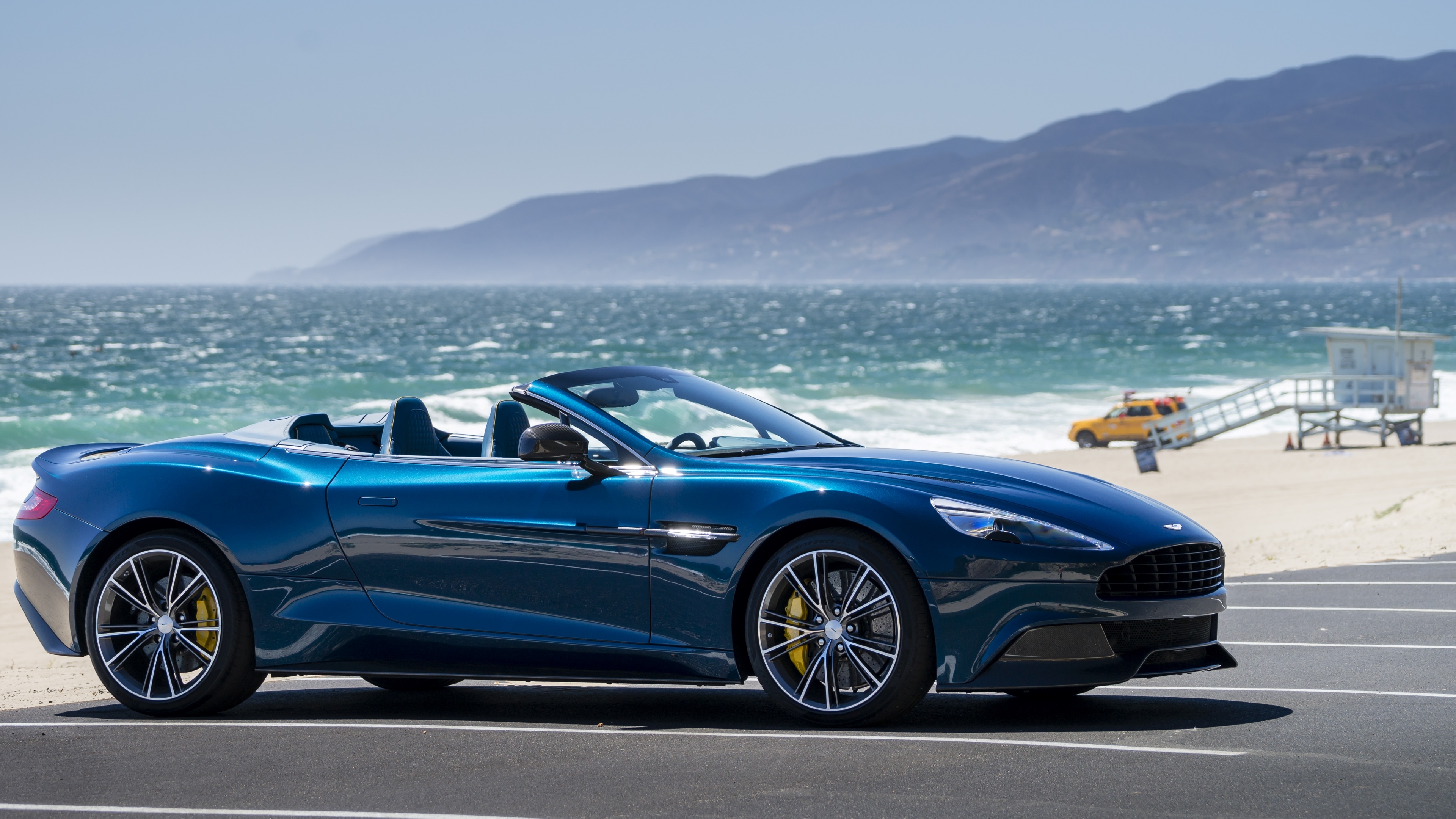 Aston Martin Vanquish 2016 Wallpapers