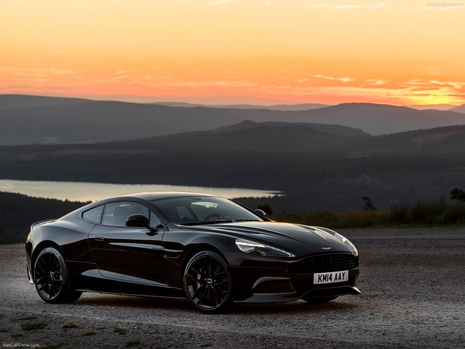 Aston Martin Vanquish 2016 Wallpapers