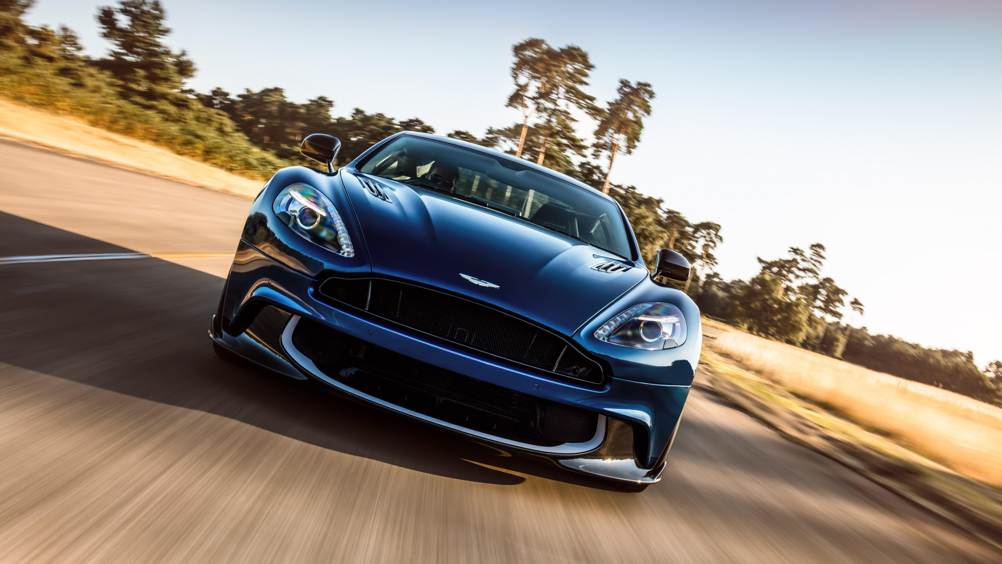 Aston Martin Vanquish 2016 Wallpapers