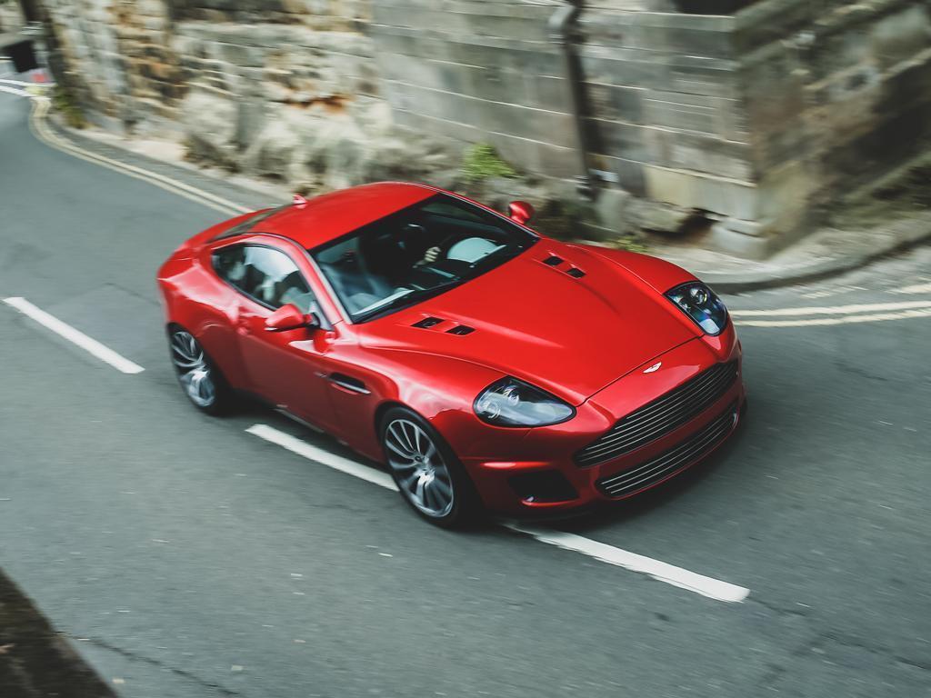 Aston Martin Vanquish 25 Wallpapers