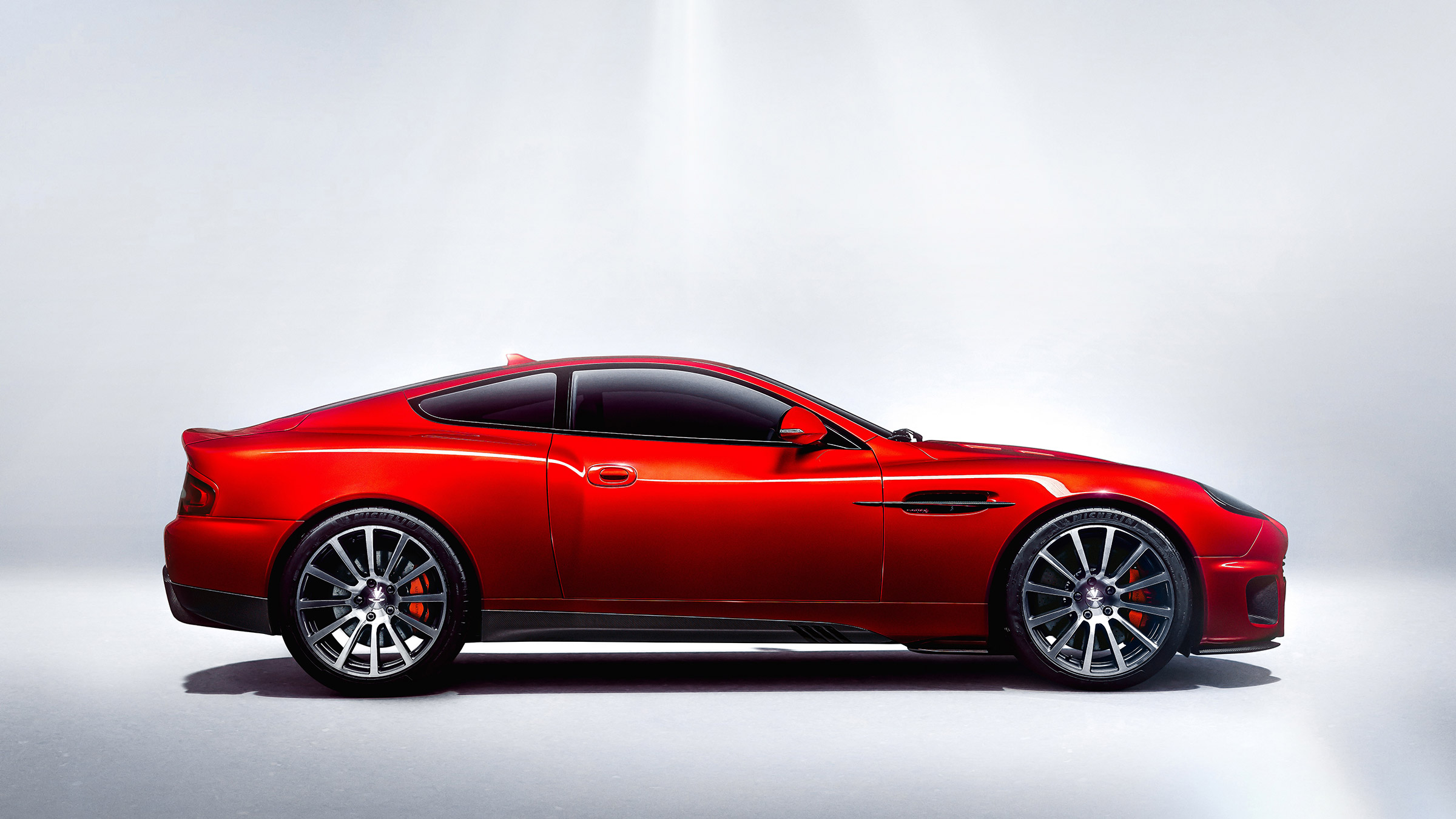 Aston Martin Vanquish 25 Wallpapers