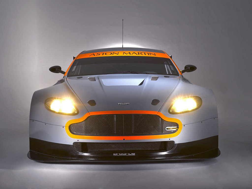 Aston Martin Vantage Gt2 Wallpapers