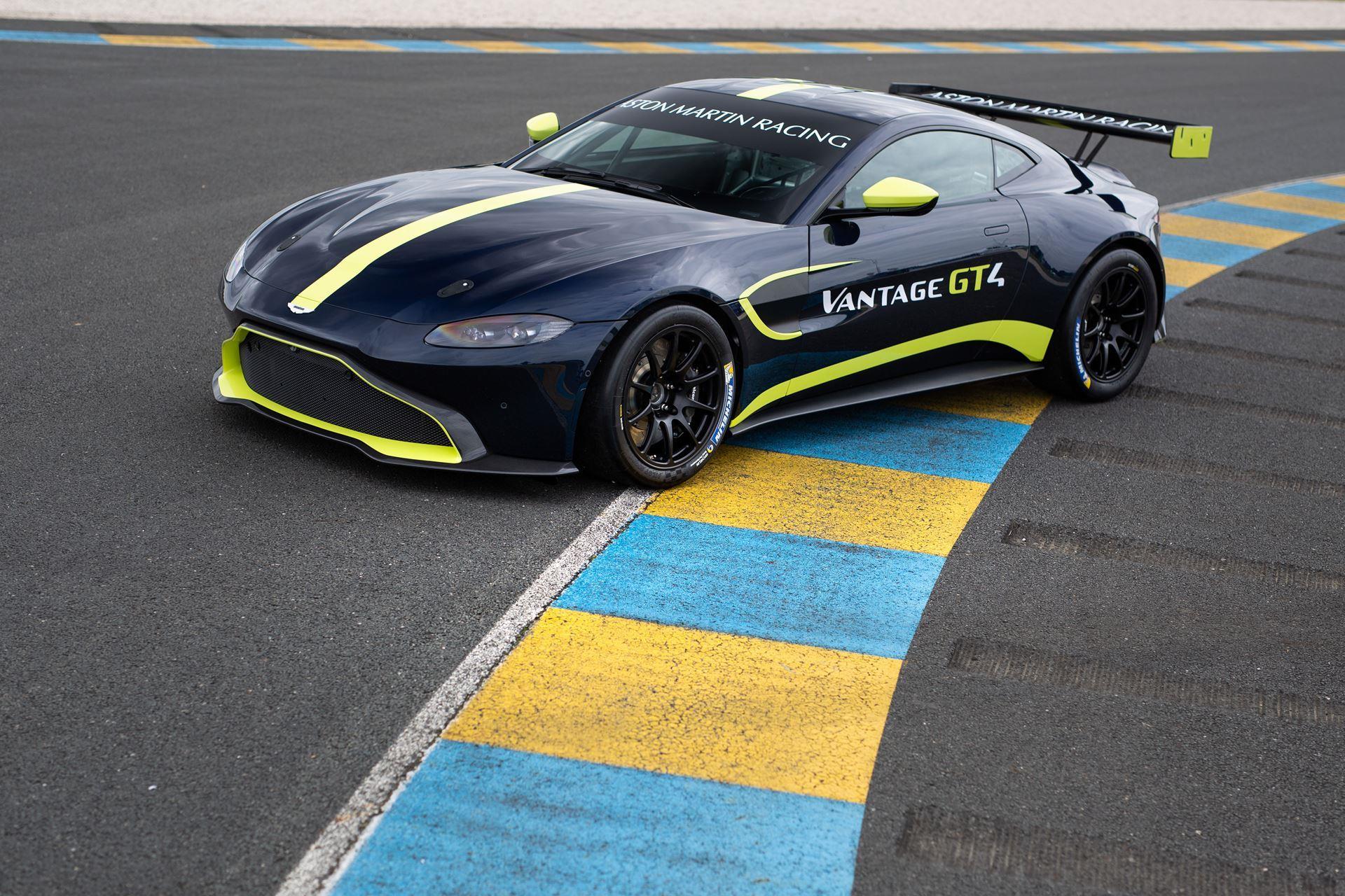 Aston Martin Vantage Gt4 Wallpapers