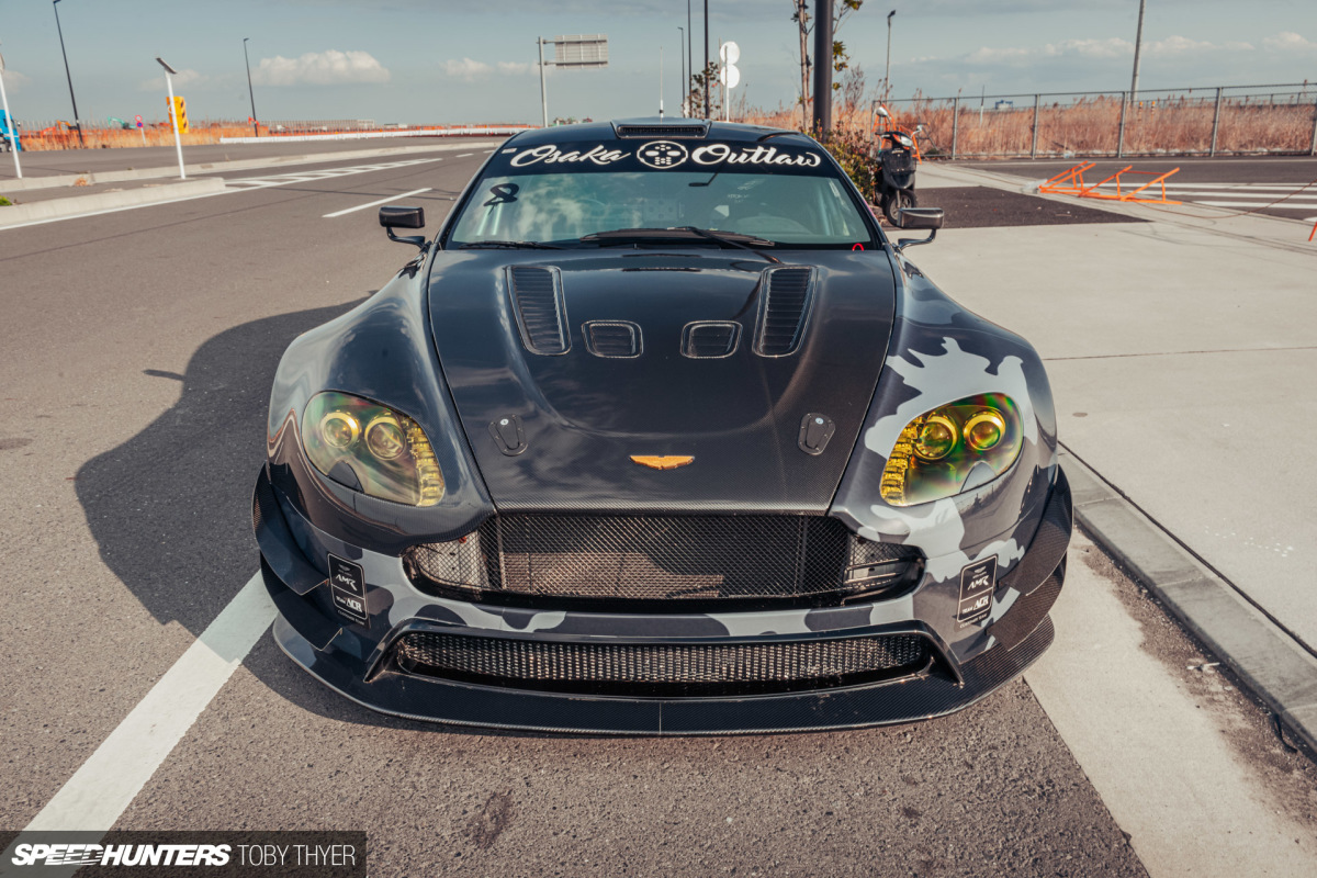 Aston Martin Vantage N24 Wallpapers