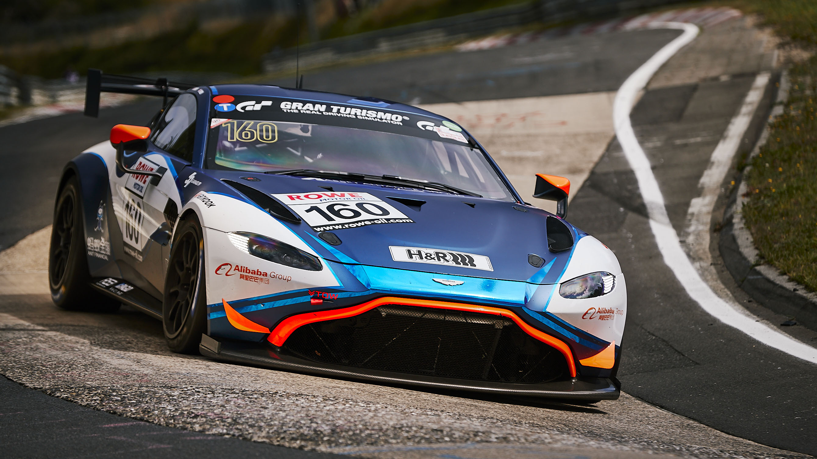 Aston Martin Vantage N24 Wallpapers