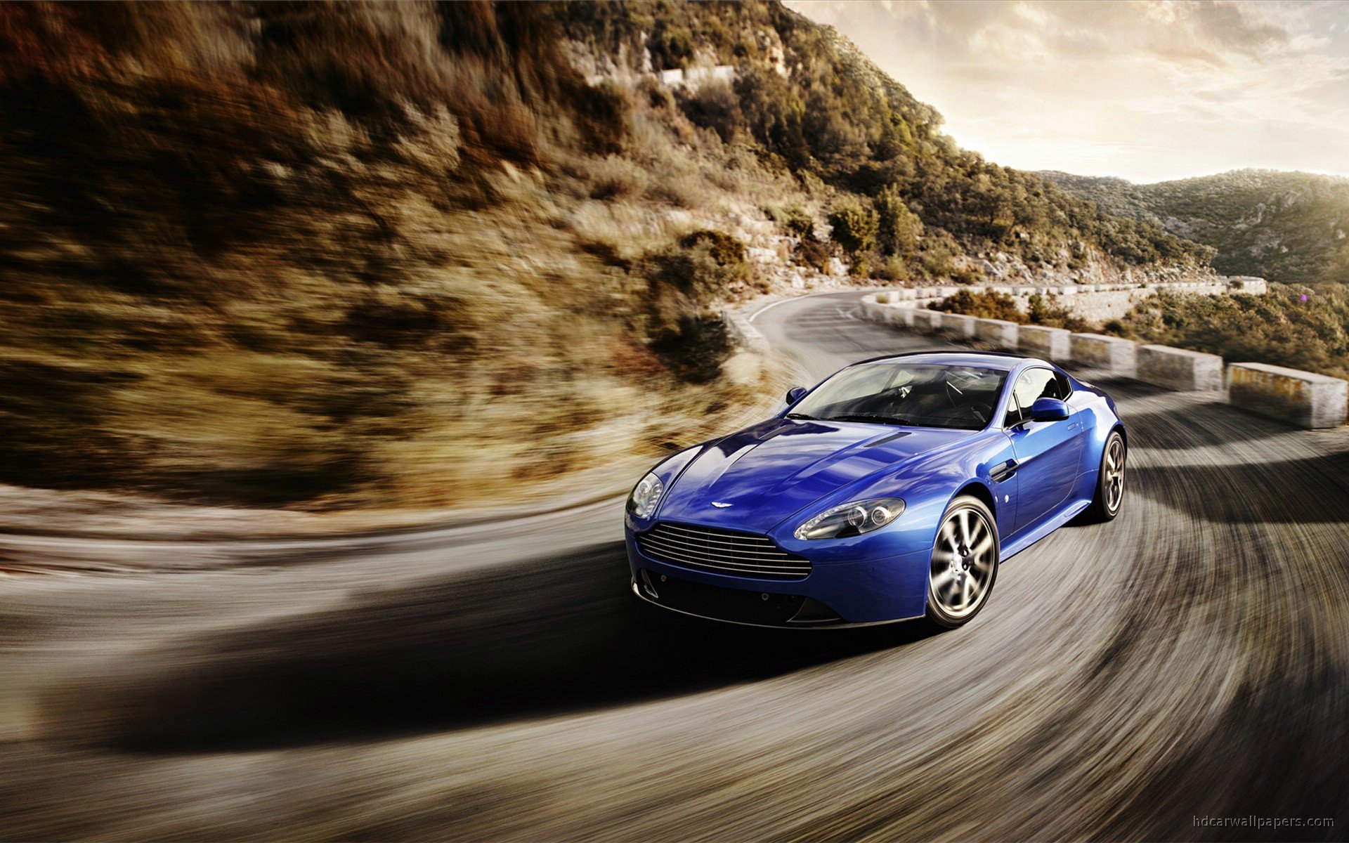 Aston Martin Vantage Wallpapers