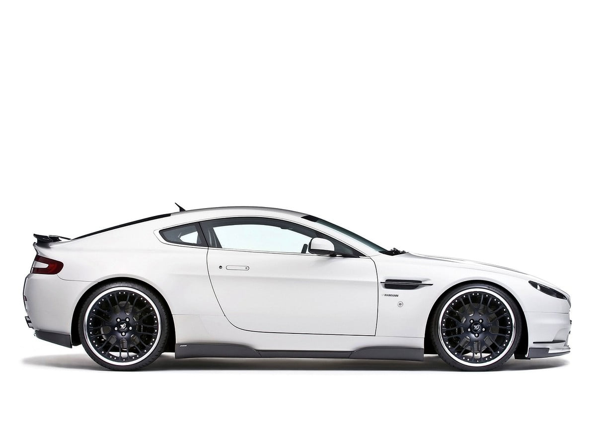 Aston Martin Vantage Wallpapers