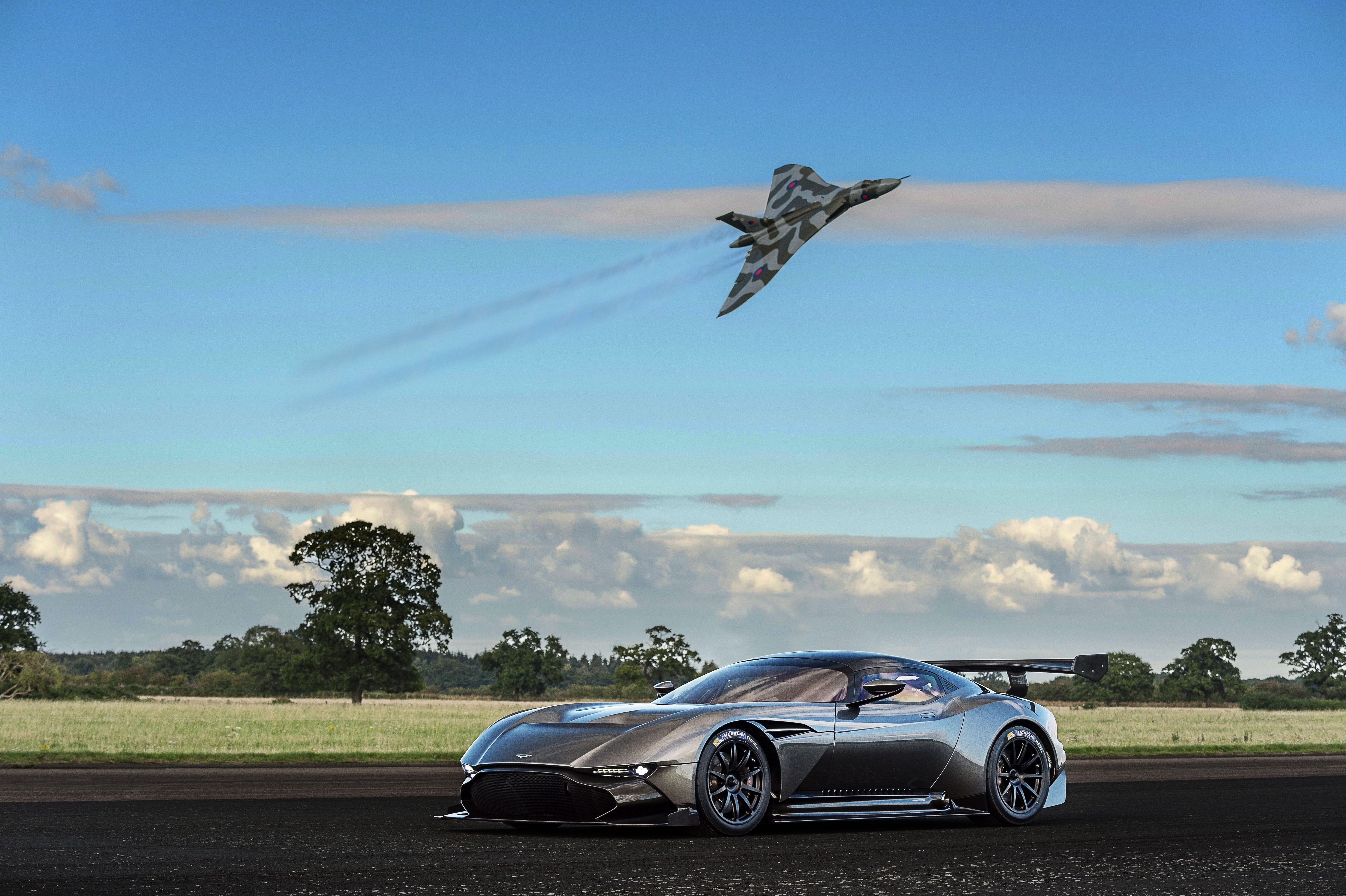 Aston Martin Vulcan Wallpapers