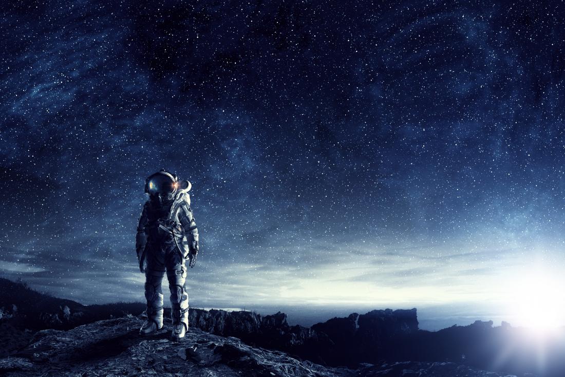Astronaut Coming From Ufo Space Wallpapers
