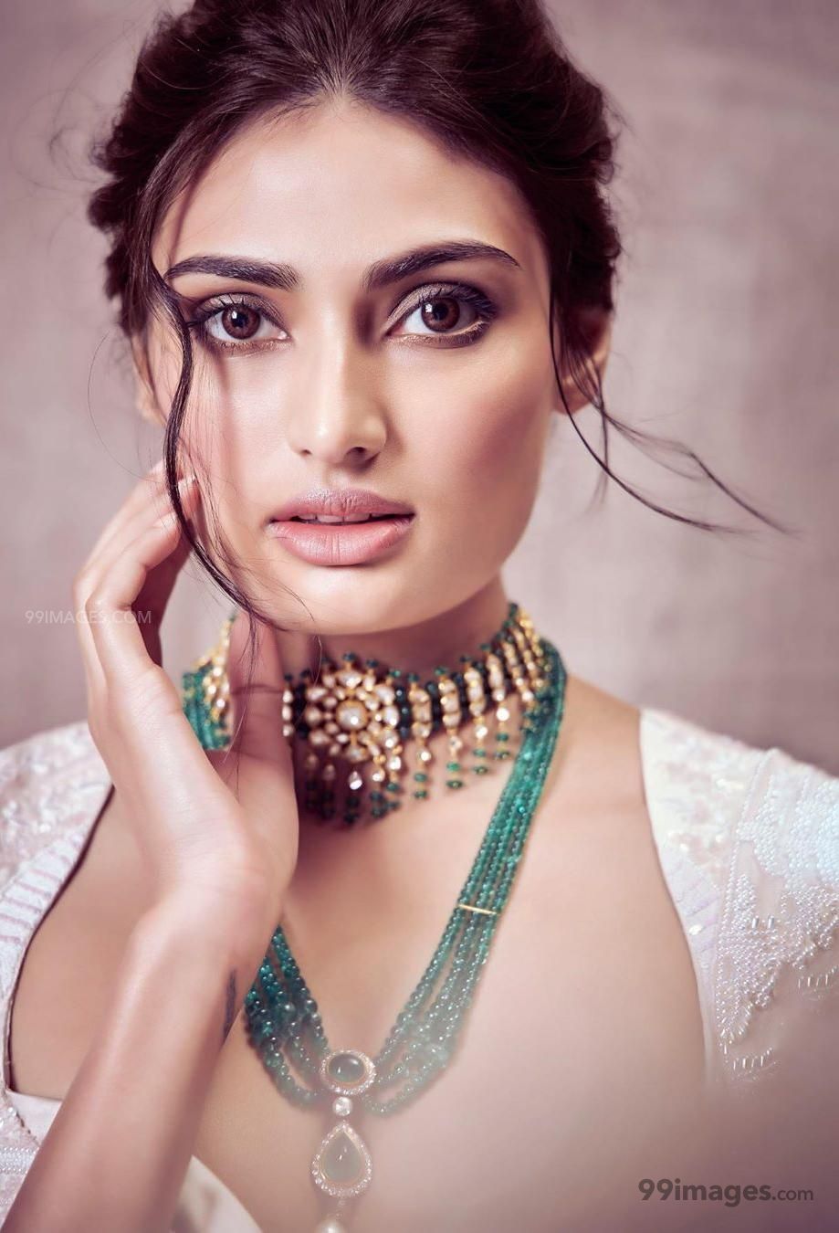 Athiya Shetty Wallpapers