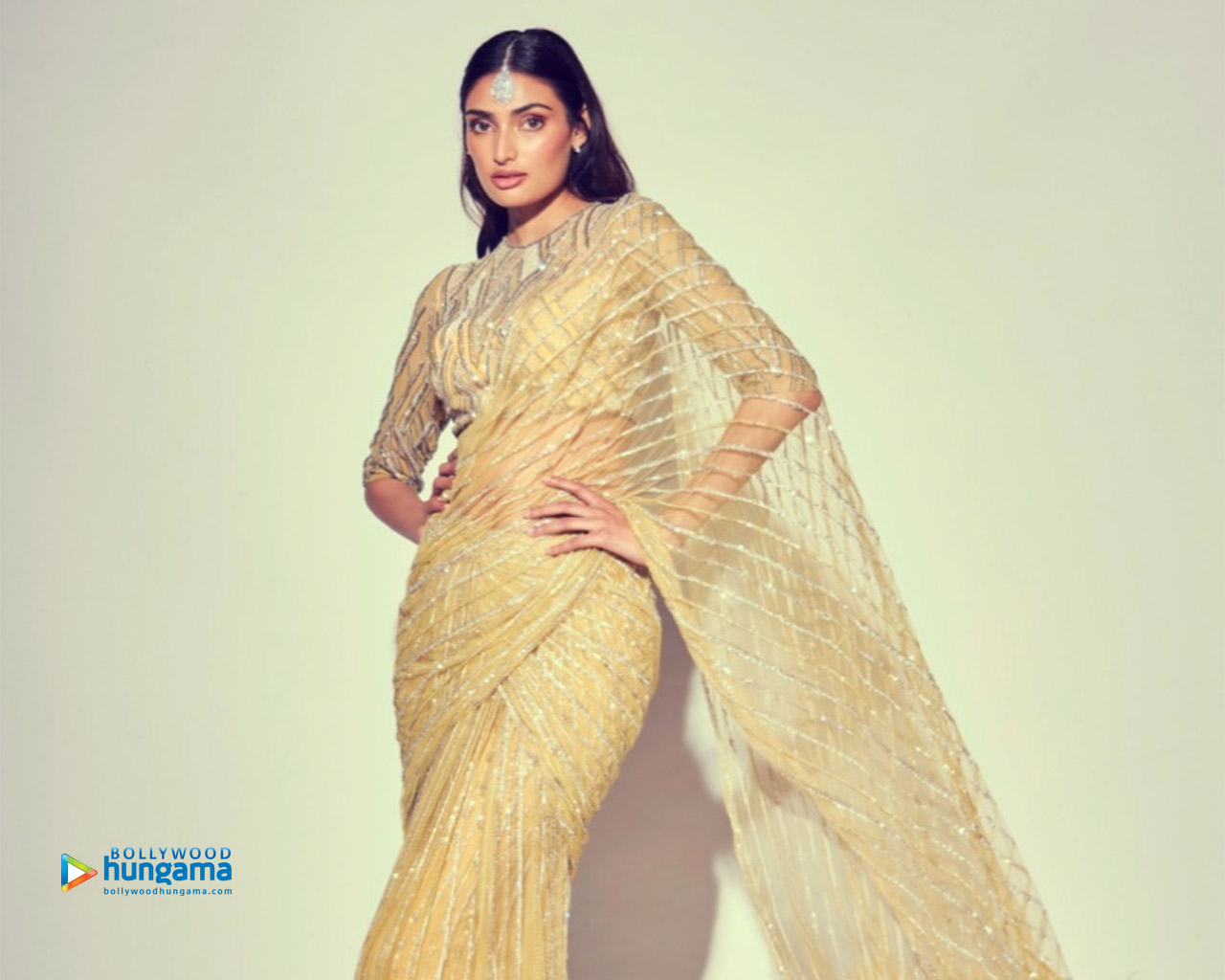 Athiya Shetty Wallpapers