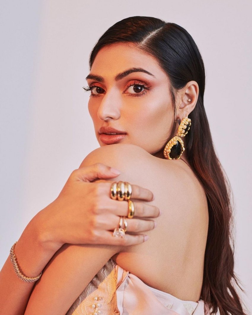 Athiya Shetty Wallpapers