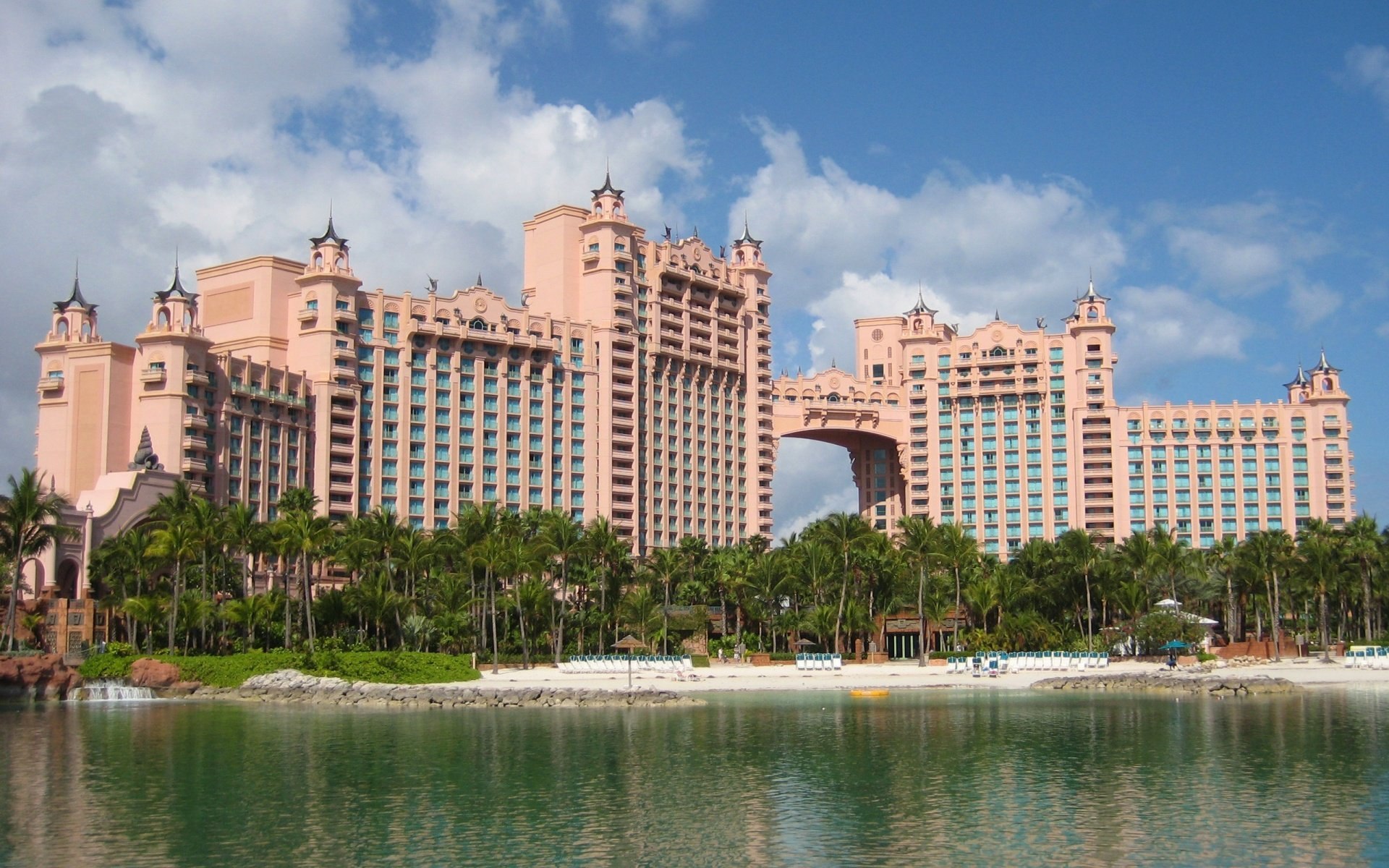 Atlantis Paradise Island Wallpapers