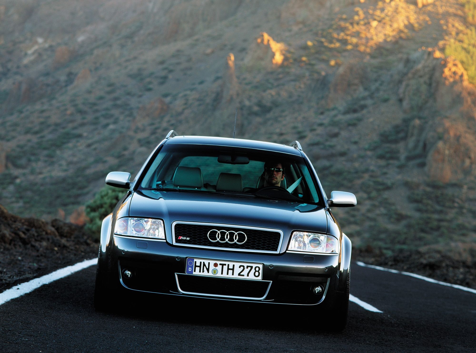 Audi A6 Avant Wallpapers