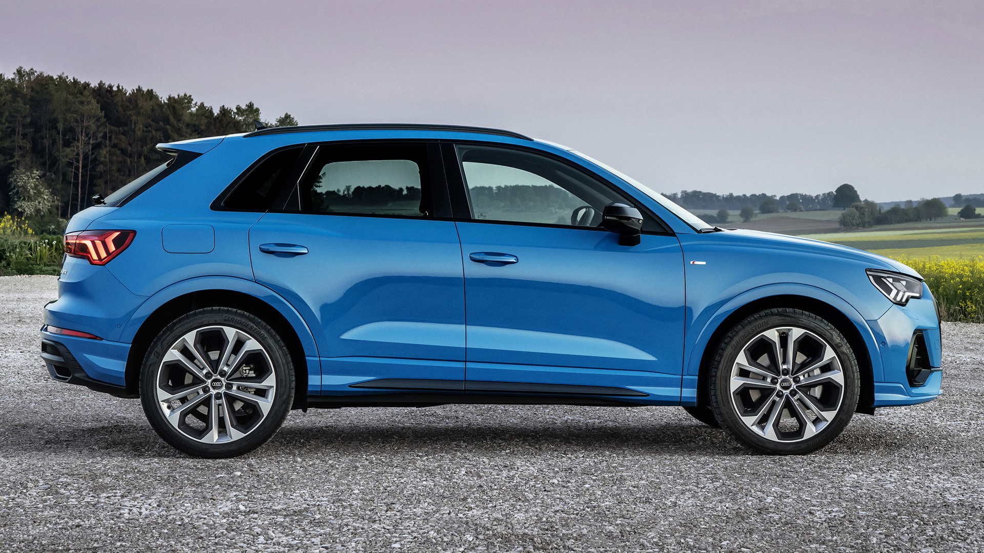 Audi Q3 45 Tfsi Plug-In Hybrid S Line Wallpapers