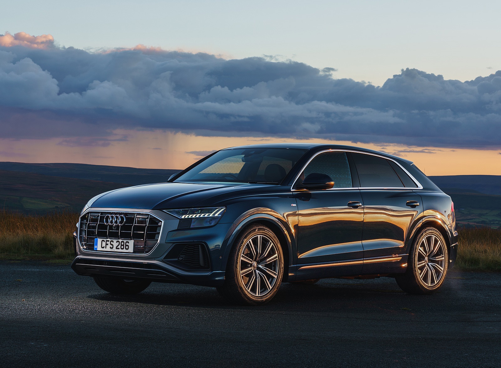 Audi Q8 S Line Wallpapers