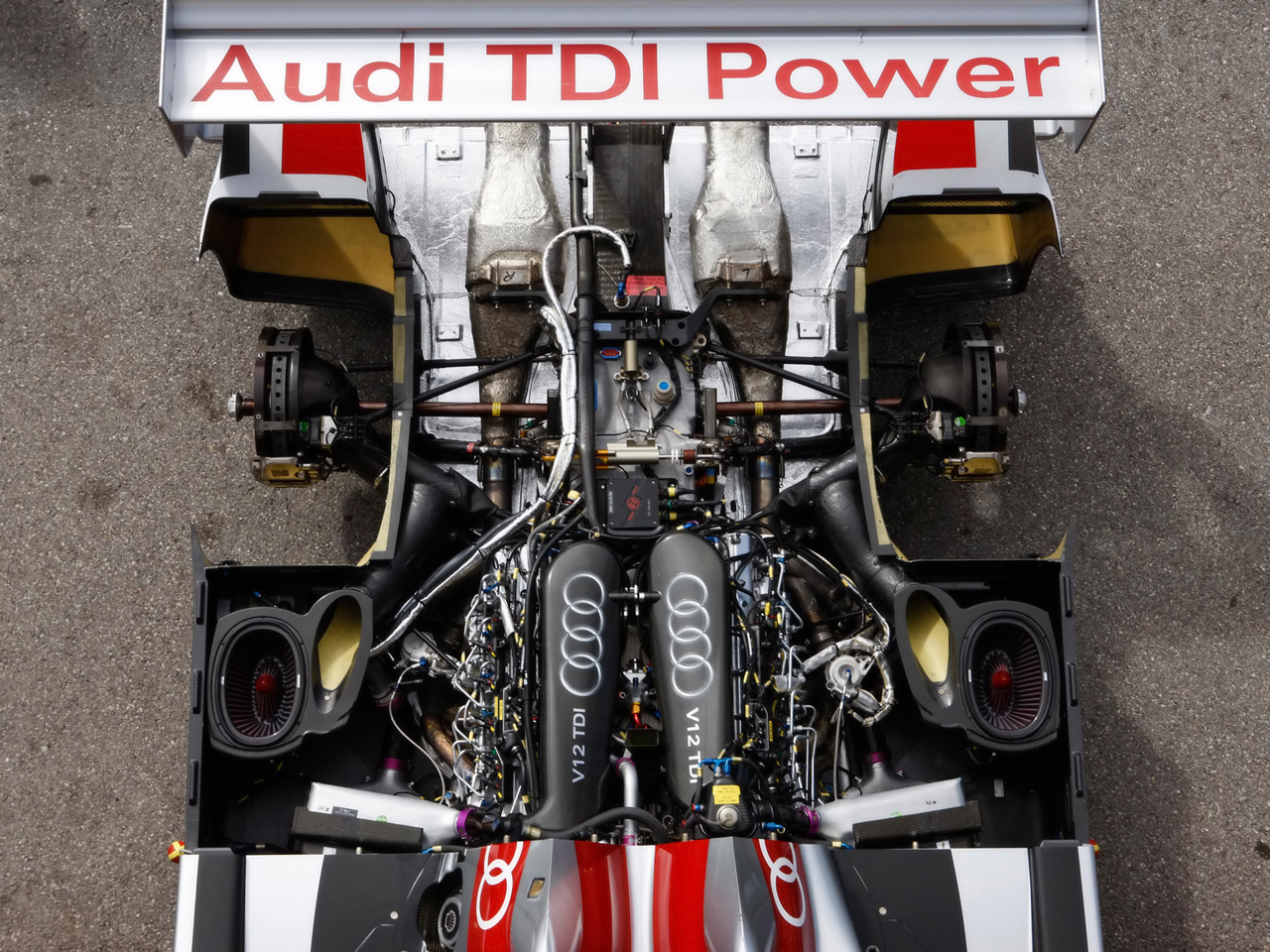 Audi R10 Python Wallpapers