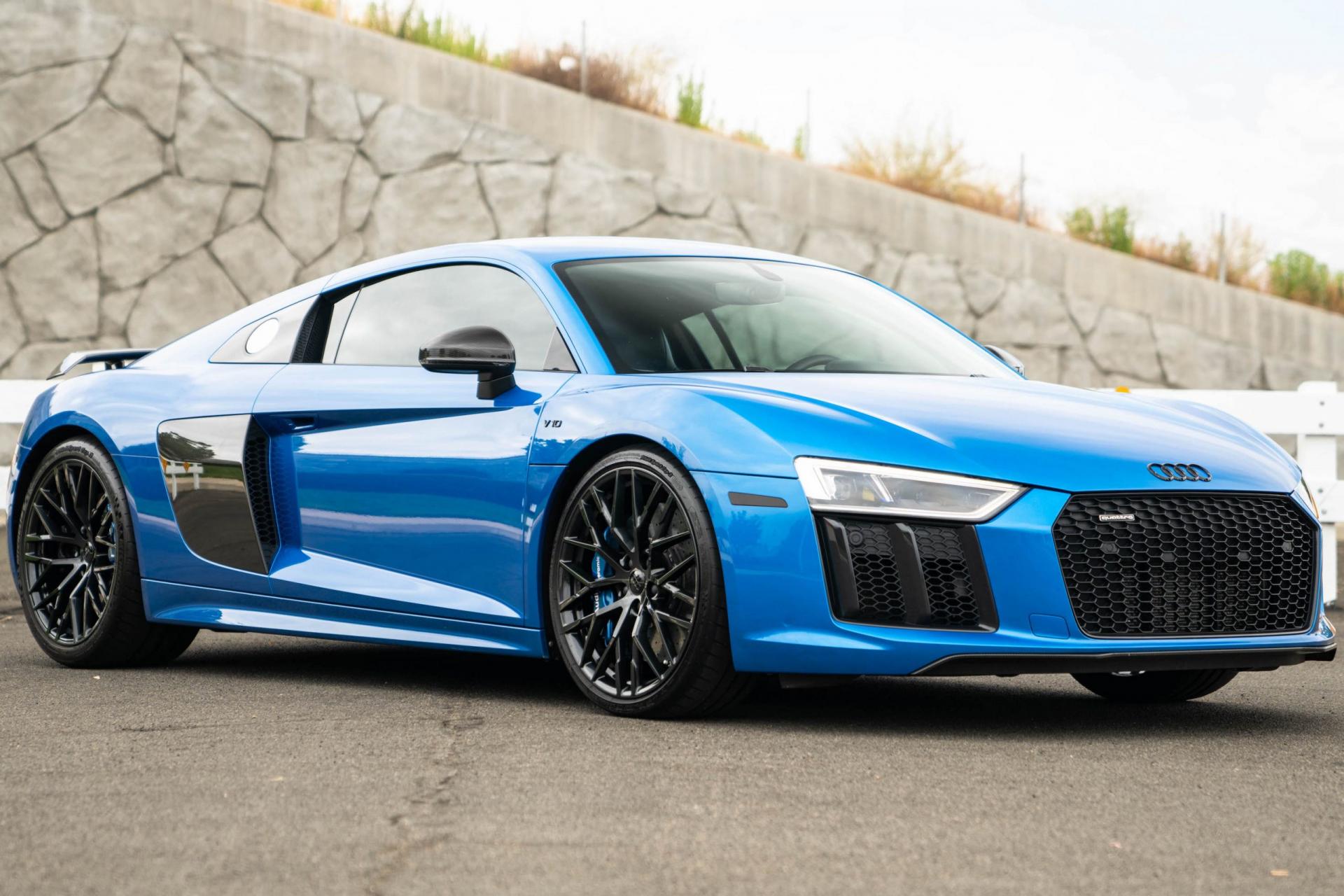 Audi R8 V10 Rws 2017 Wallpapers