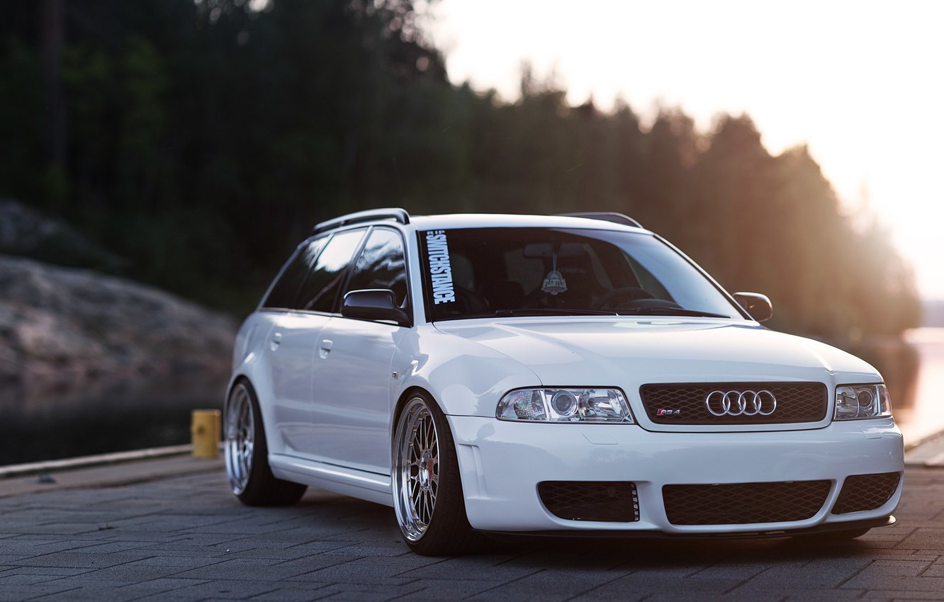 Audi Rs4 Wallpapers