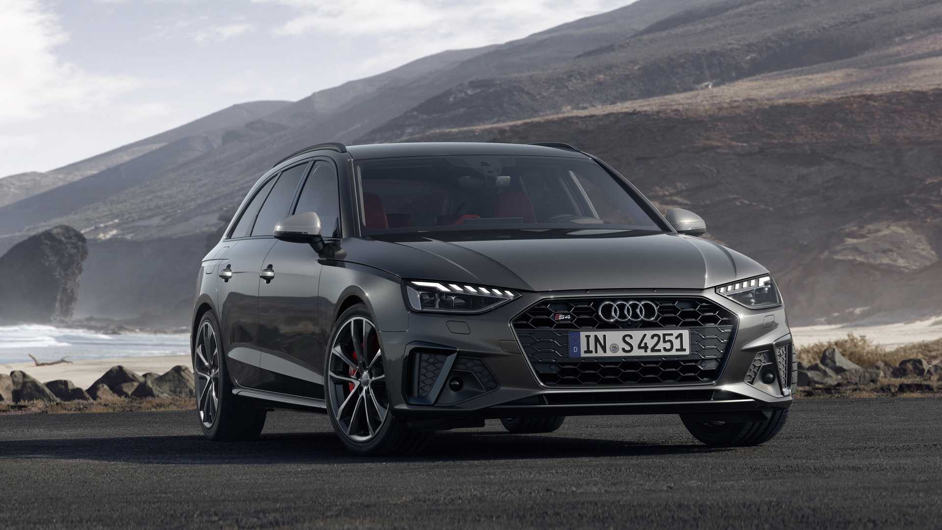 Audi S4 Avant Wallpapers