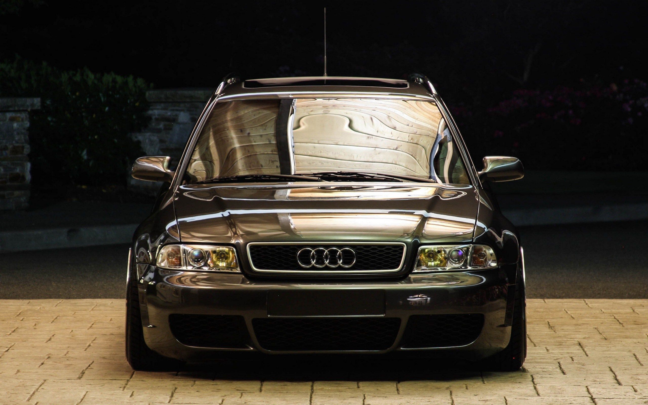 Audi S4 Avant Wallpapers