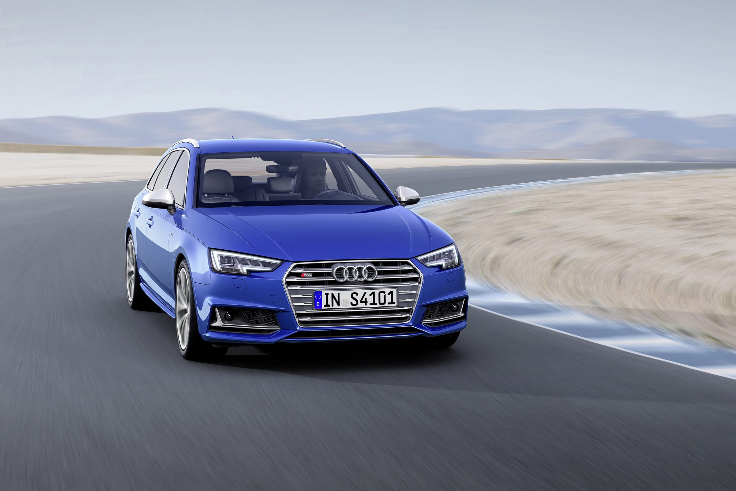 Audi S4 Avant Wallpapers