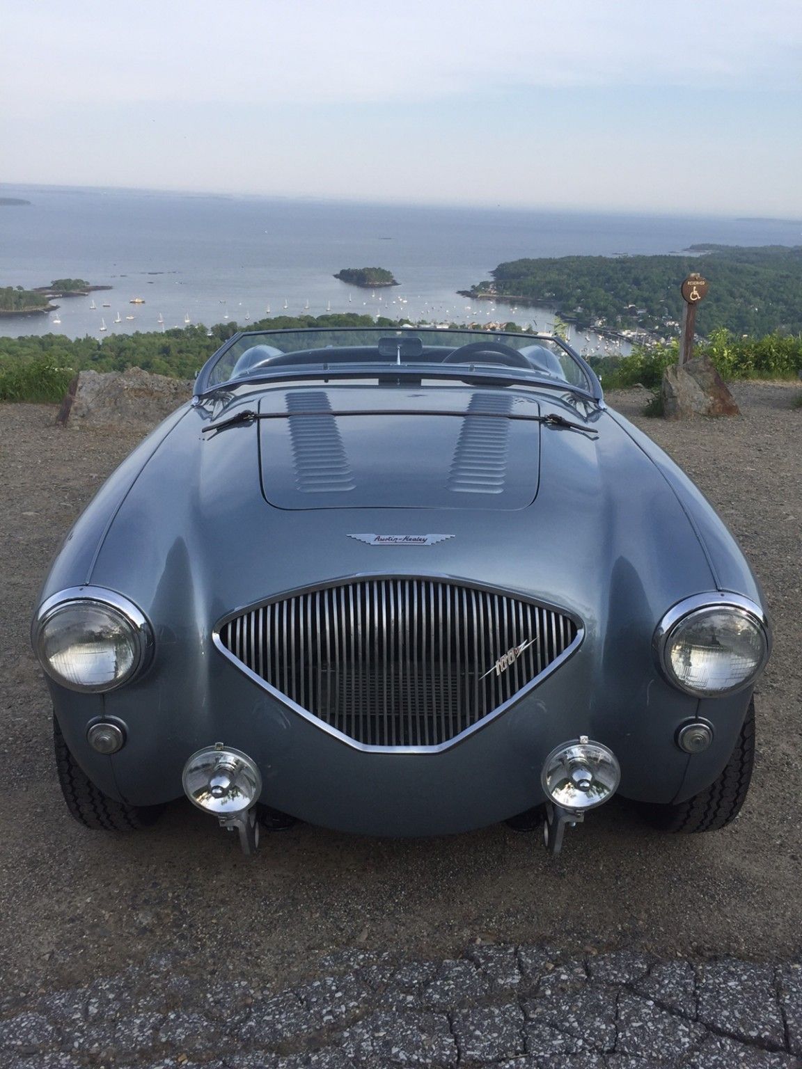 Austin-Healey 100 Wallpapers