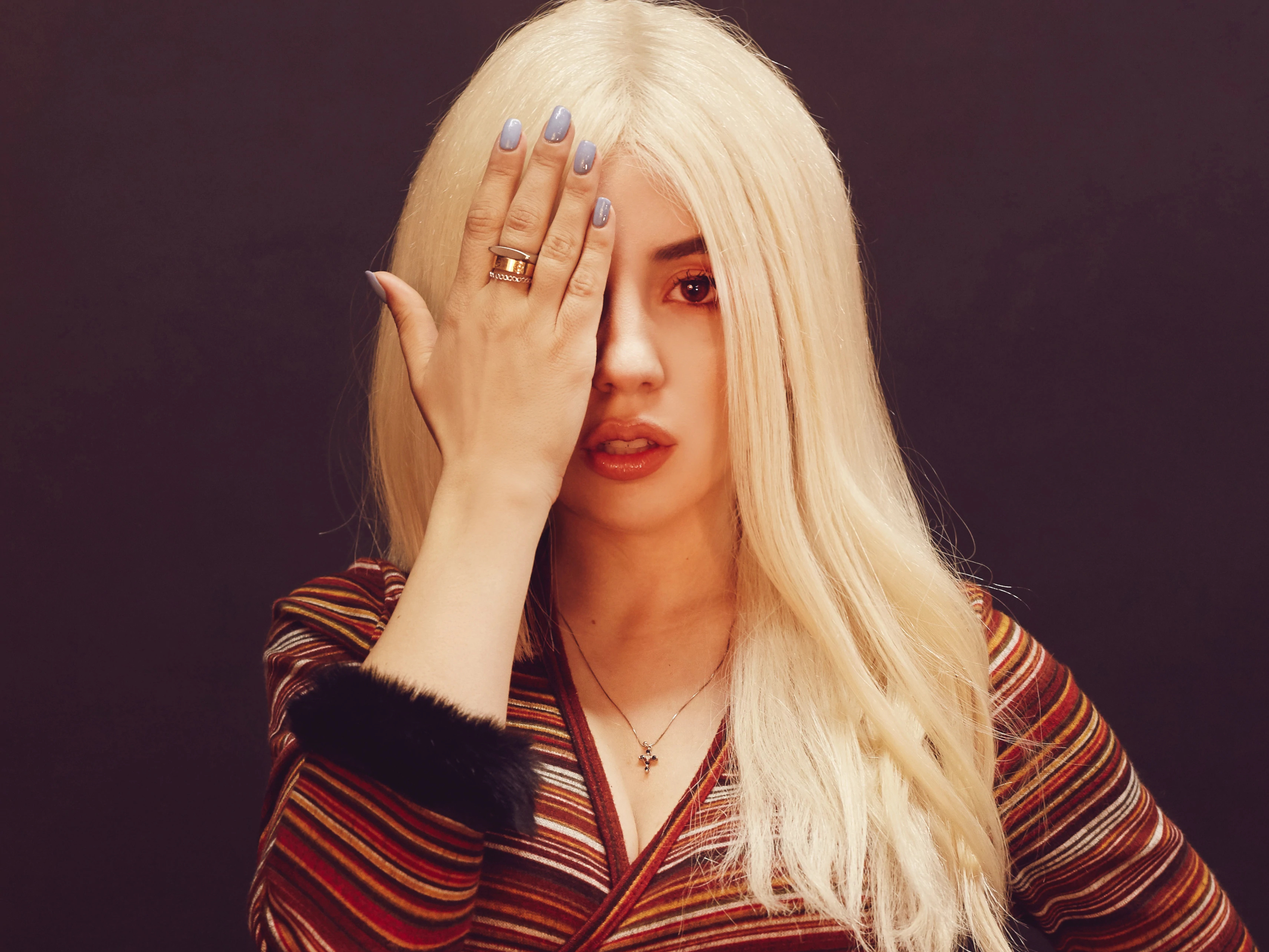 Ava Max 2019 Wallpapers