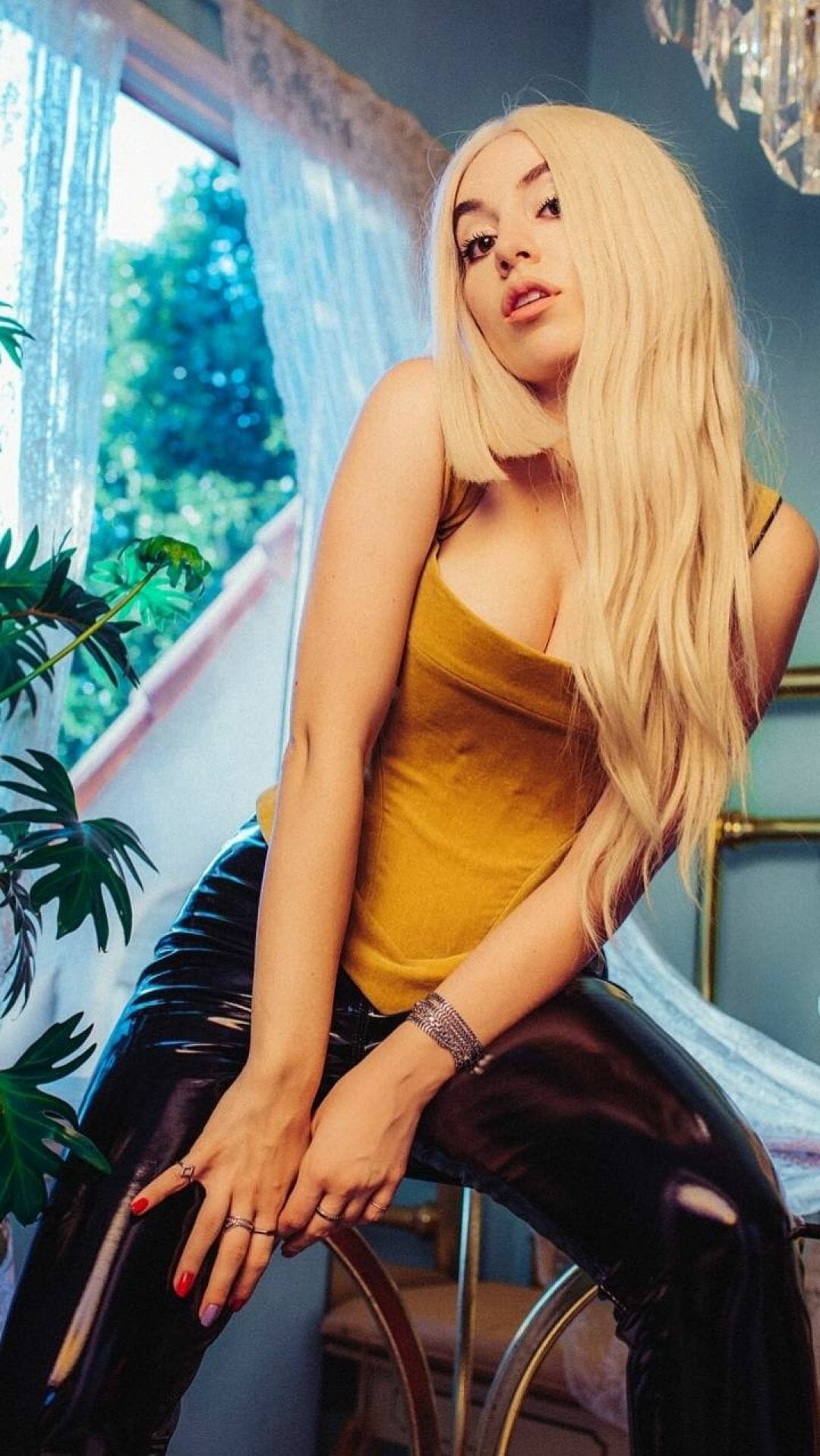 Ava Max Wallpapers