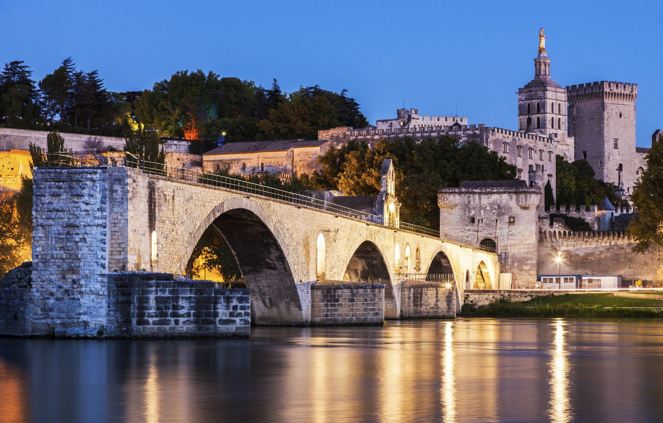 Avignon Wallpapers