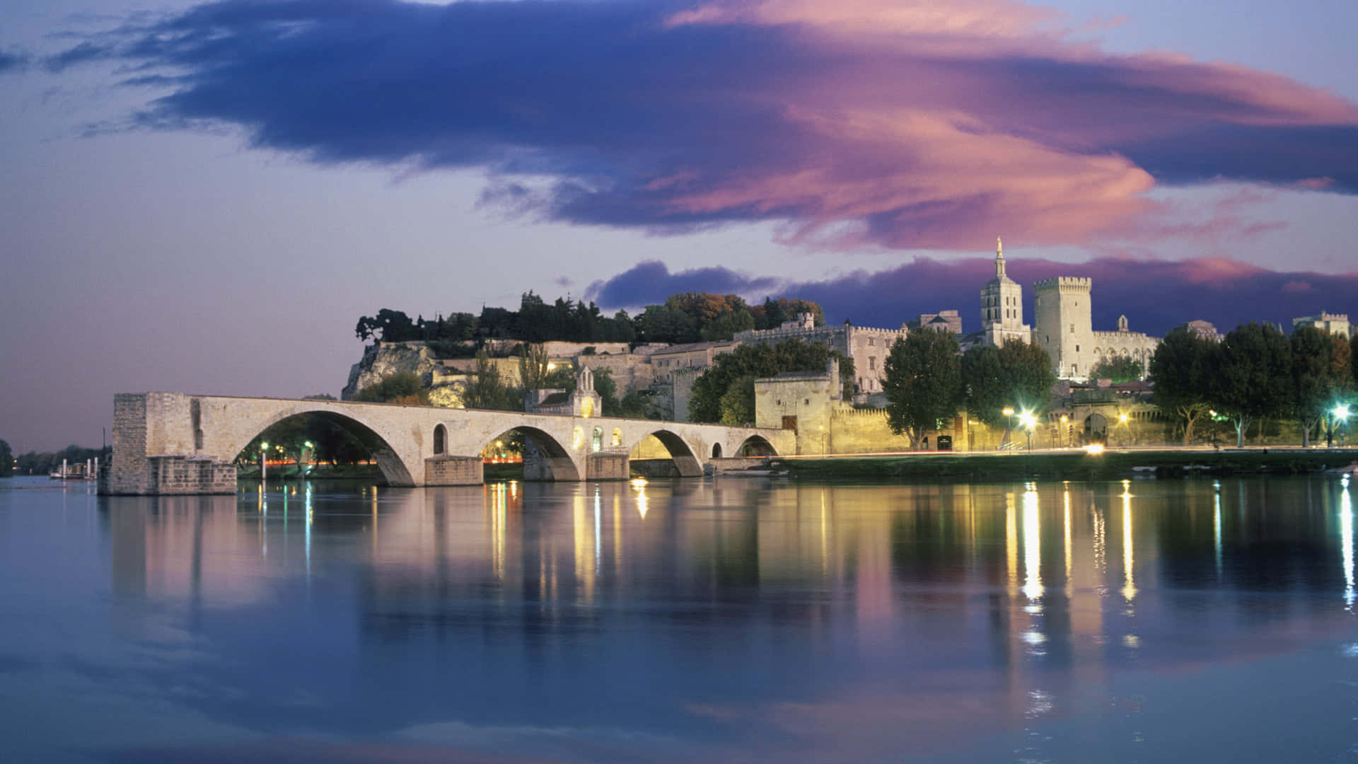 Avignon Wallpapers