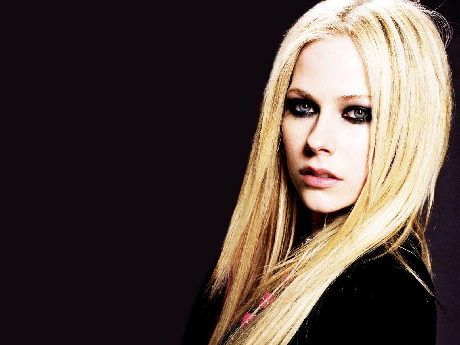 Avril Lavigne Wallpapers