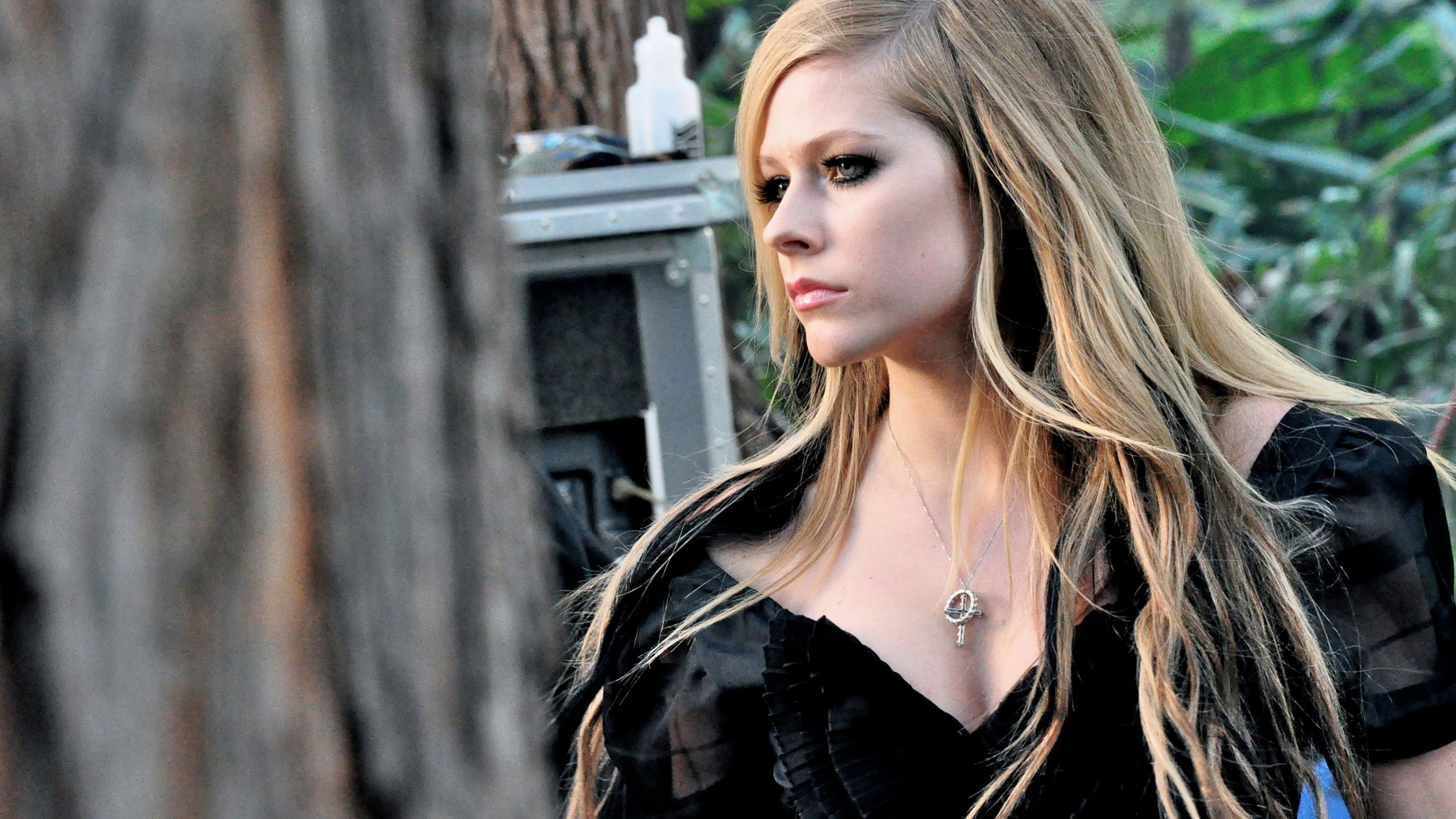 Avril Lavigne Wallpapers