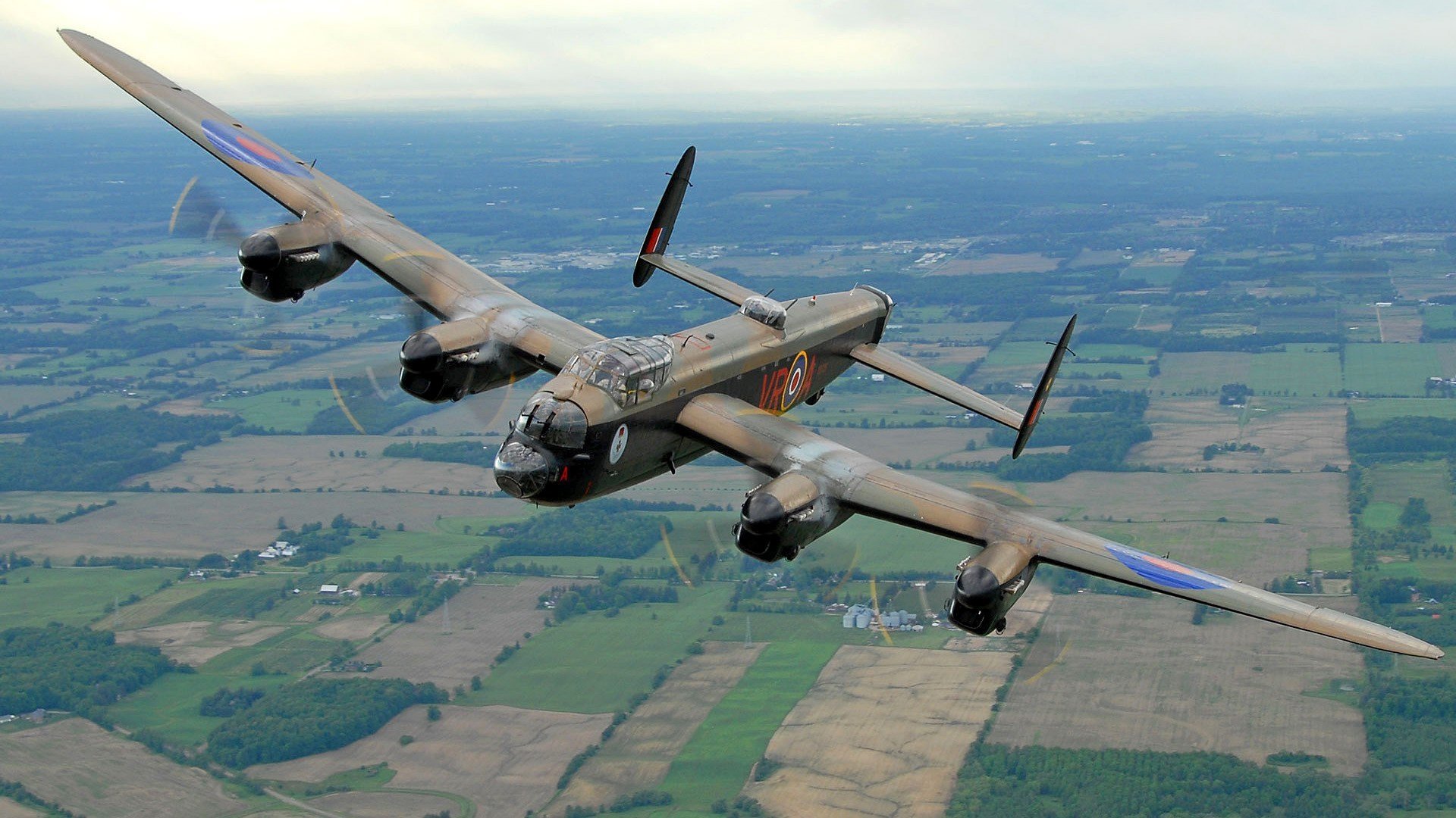 Avro Lancaster Wallpapers